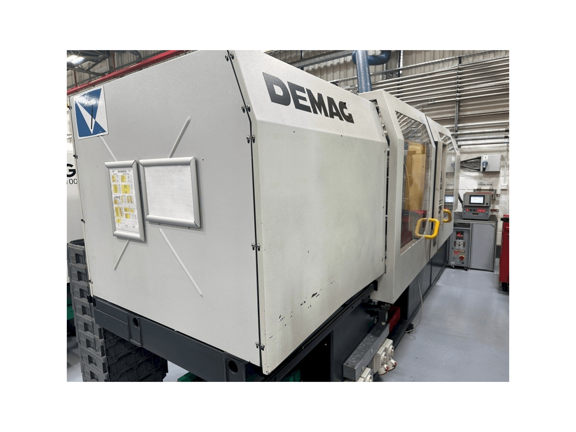 Widok lewej strony maszyny DEMAG Ergotech System 1100-200
