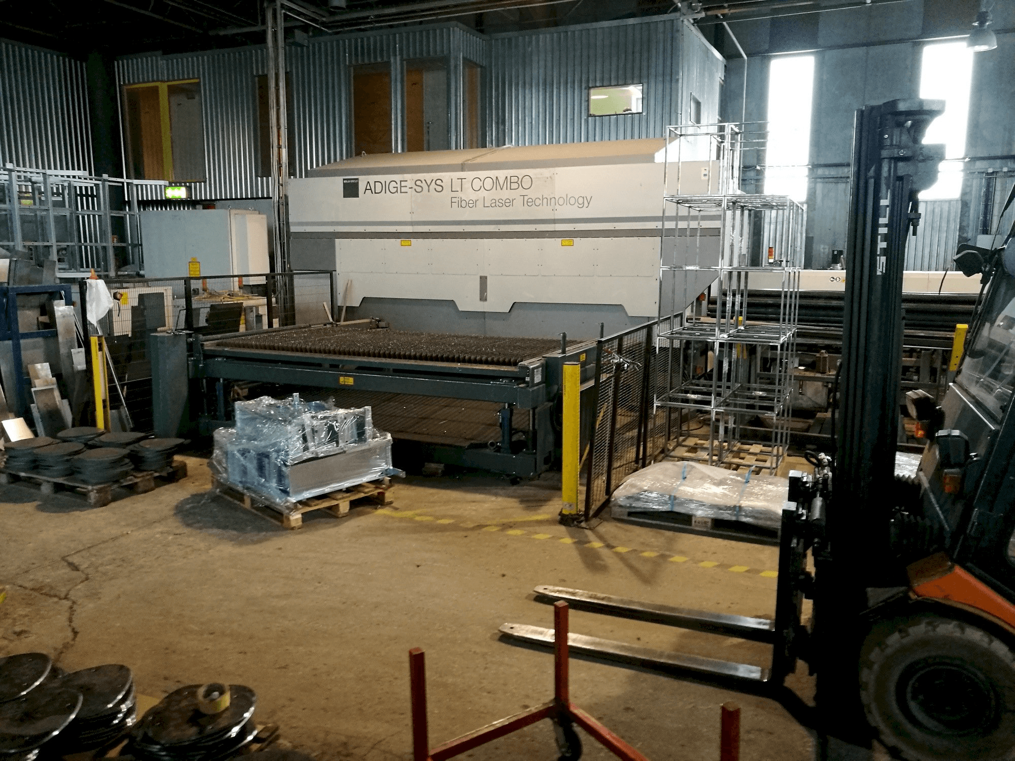 Widok z przodu maszyny BLM ADIGE LT COMBO