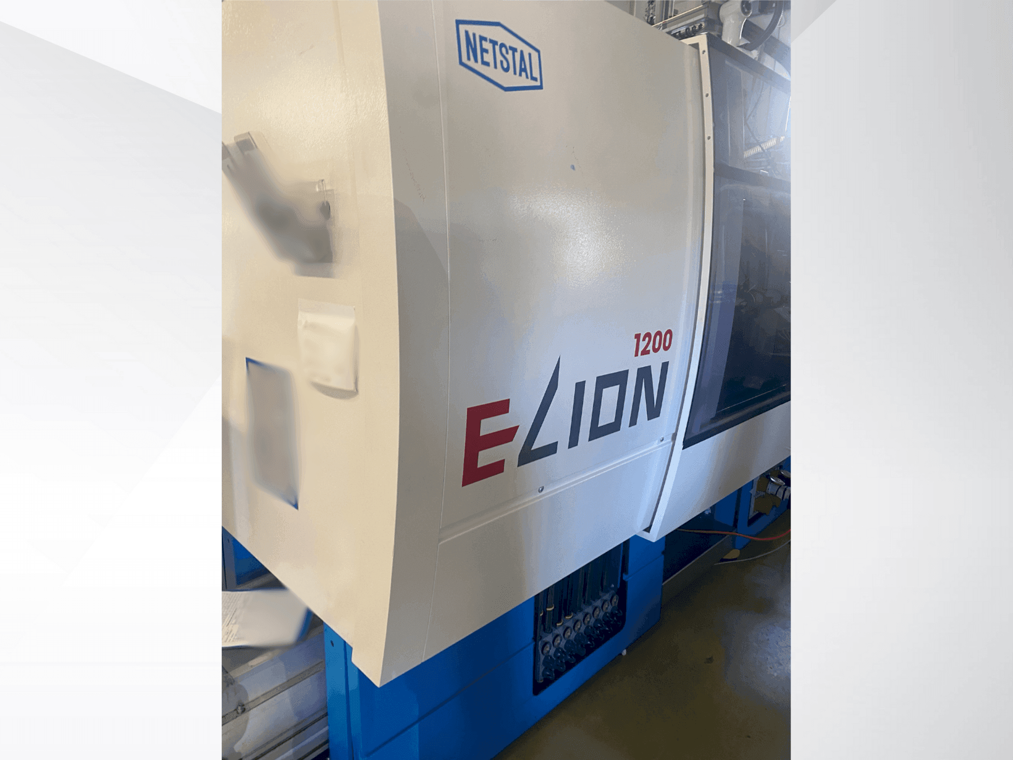 Widok z przodu maszyny Netstal ELION 1200-270