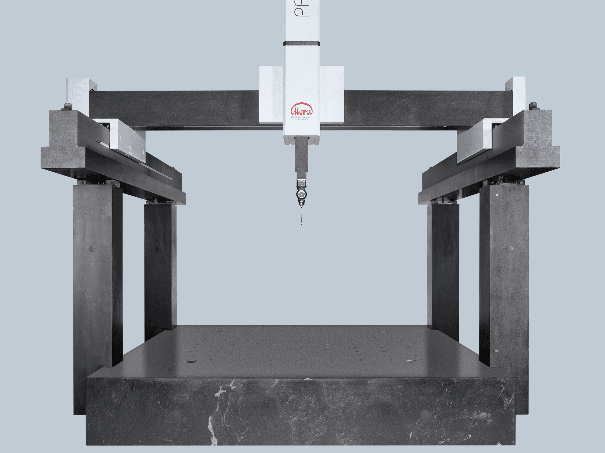 Widok z przodu maszyny Mora Primus 152012