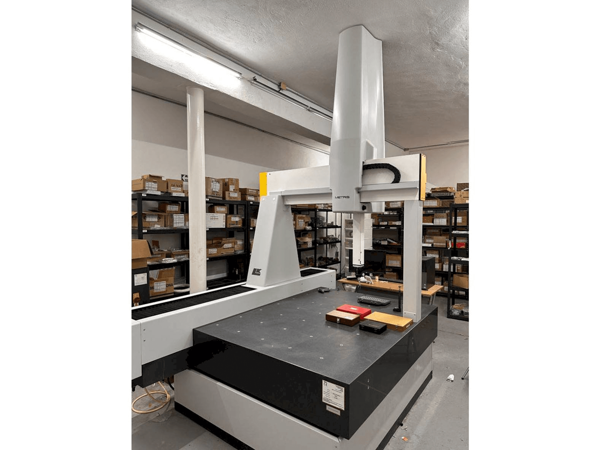 Widok z przodu maszyny NIKON LK V 15.10.8