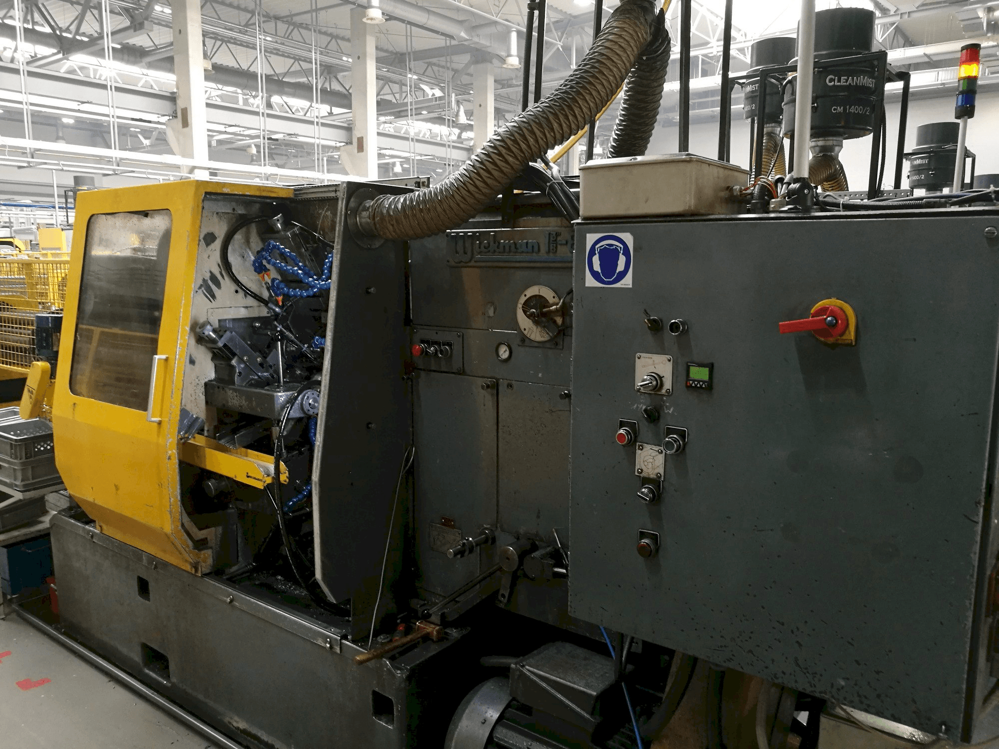 Widok z przodu maszyny Wickman 1 3/8"-6