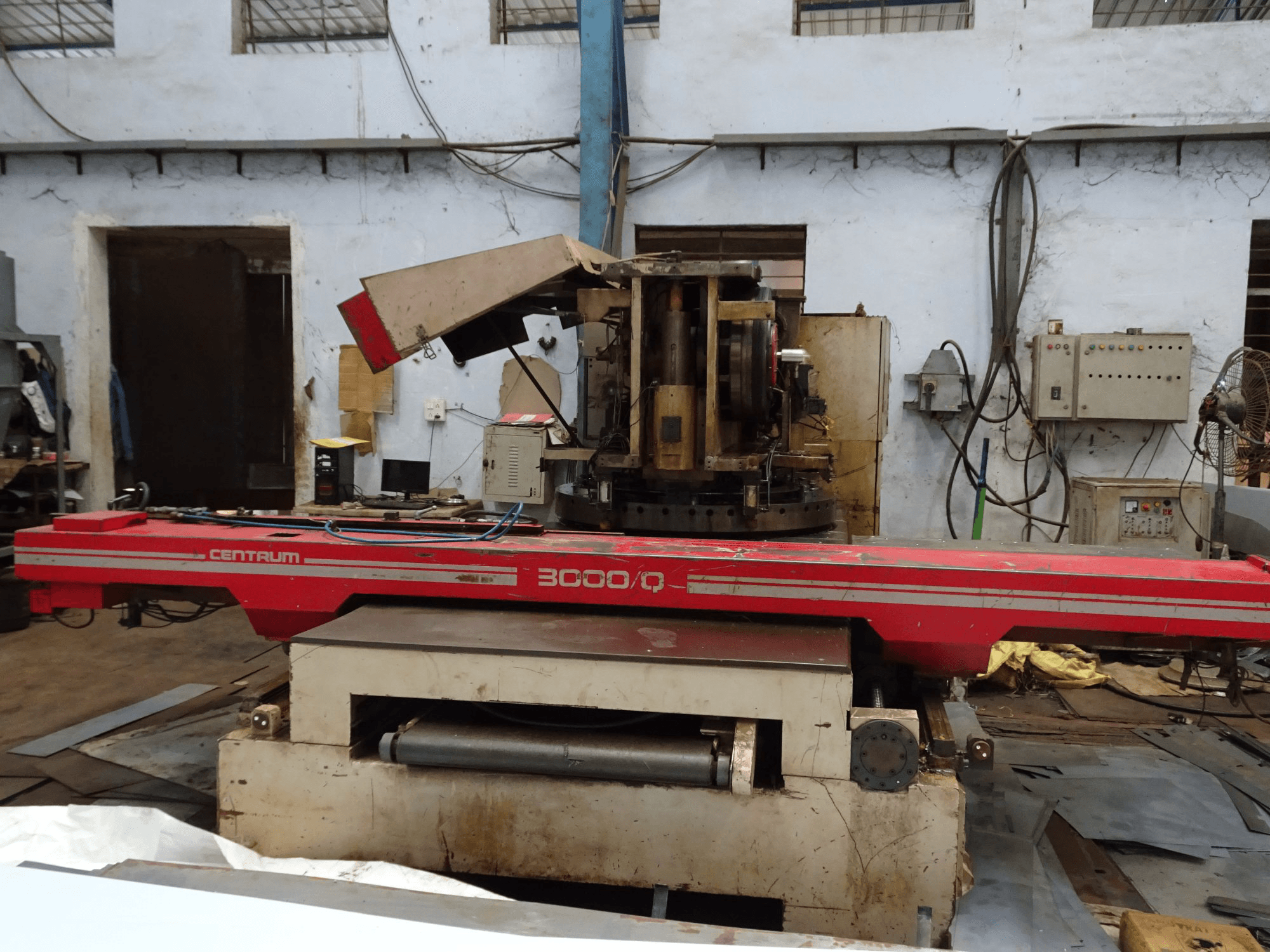 Widok z przodu maszyny Murata Wiedemann C-3000