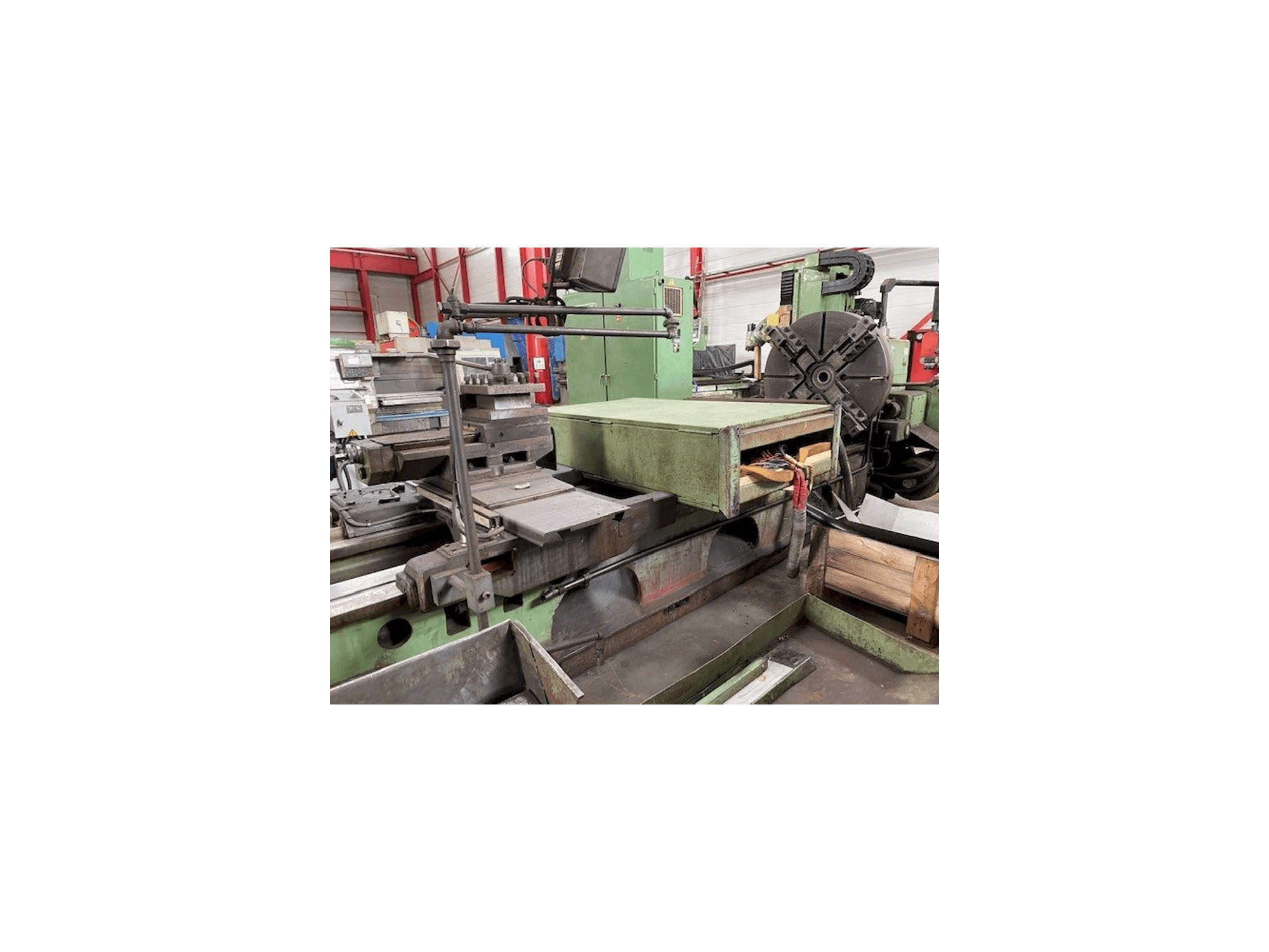 Widok z przodu maszyny TOS SU 100/8000