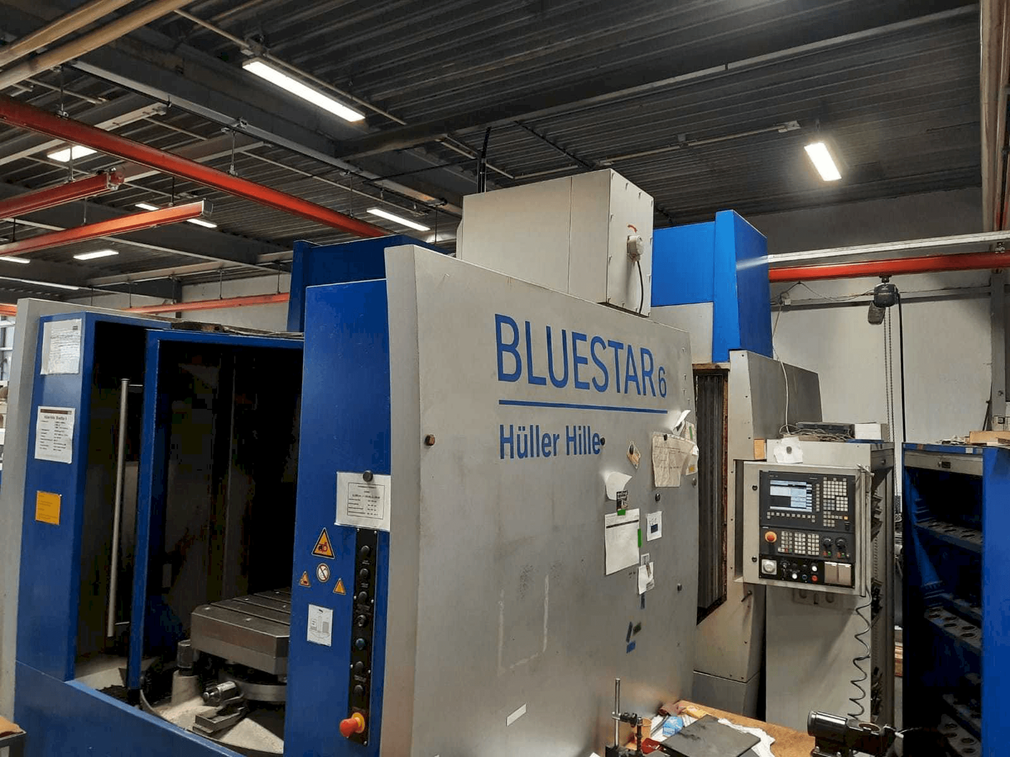 Widok z przodu maszyny Hueller Hille Bluestar 6