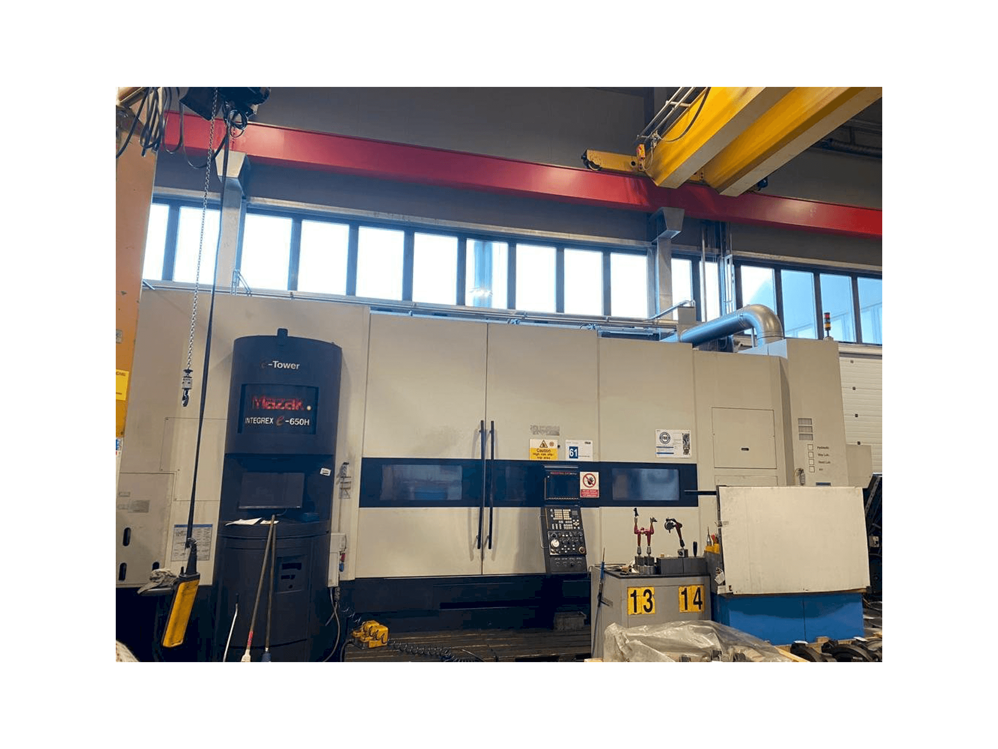 Widok z przodu maszyny Mazak Integrex E650H x 3000mm