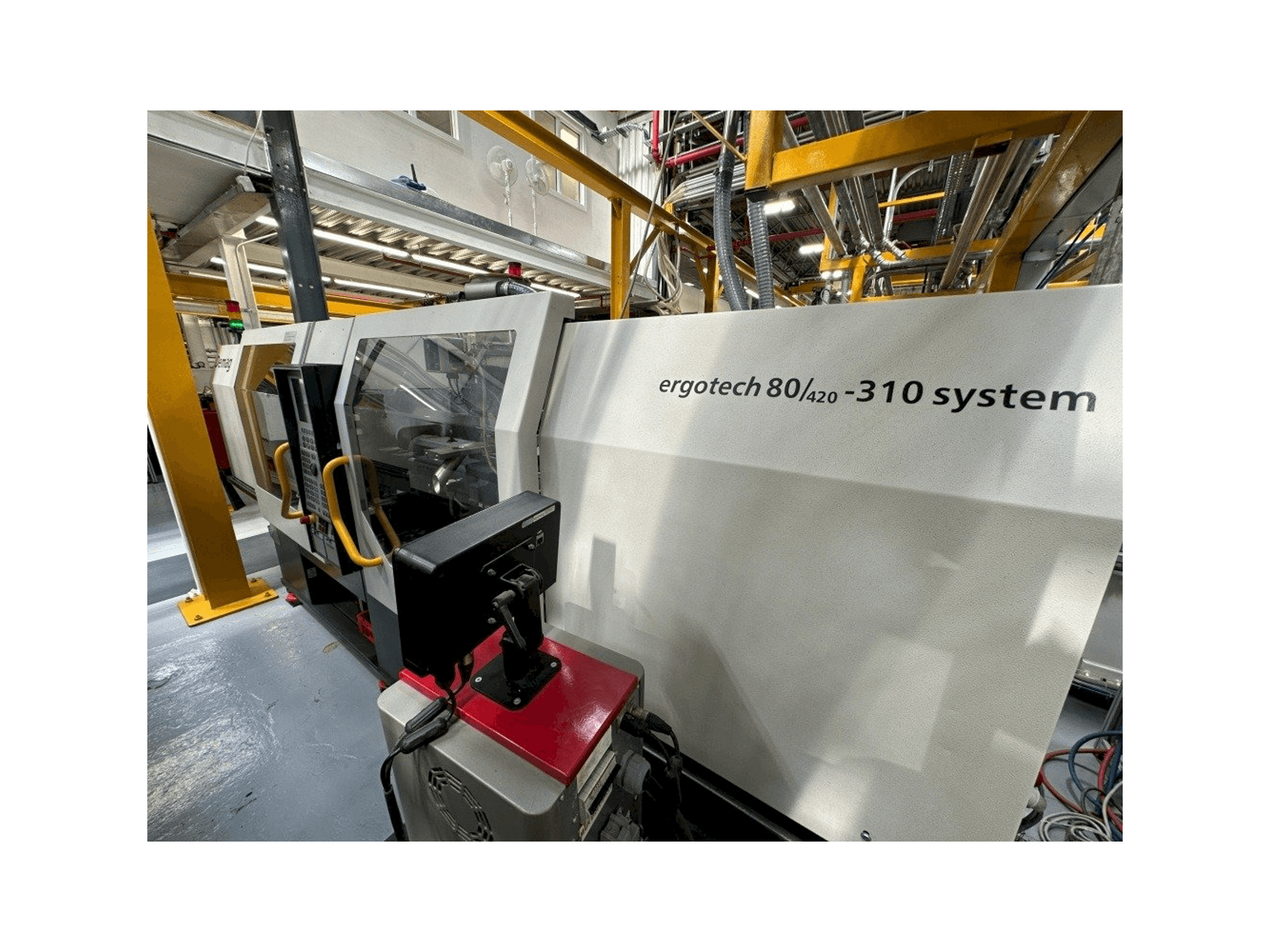 Widok z przodu maszyny DEMAG Ergotech 80/420-310 System