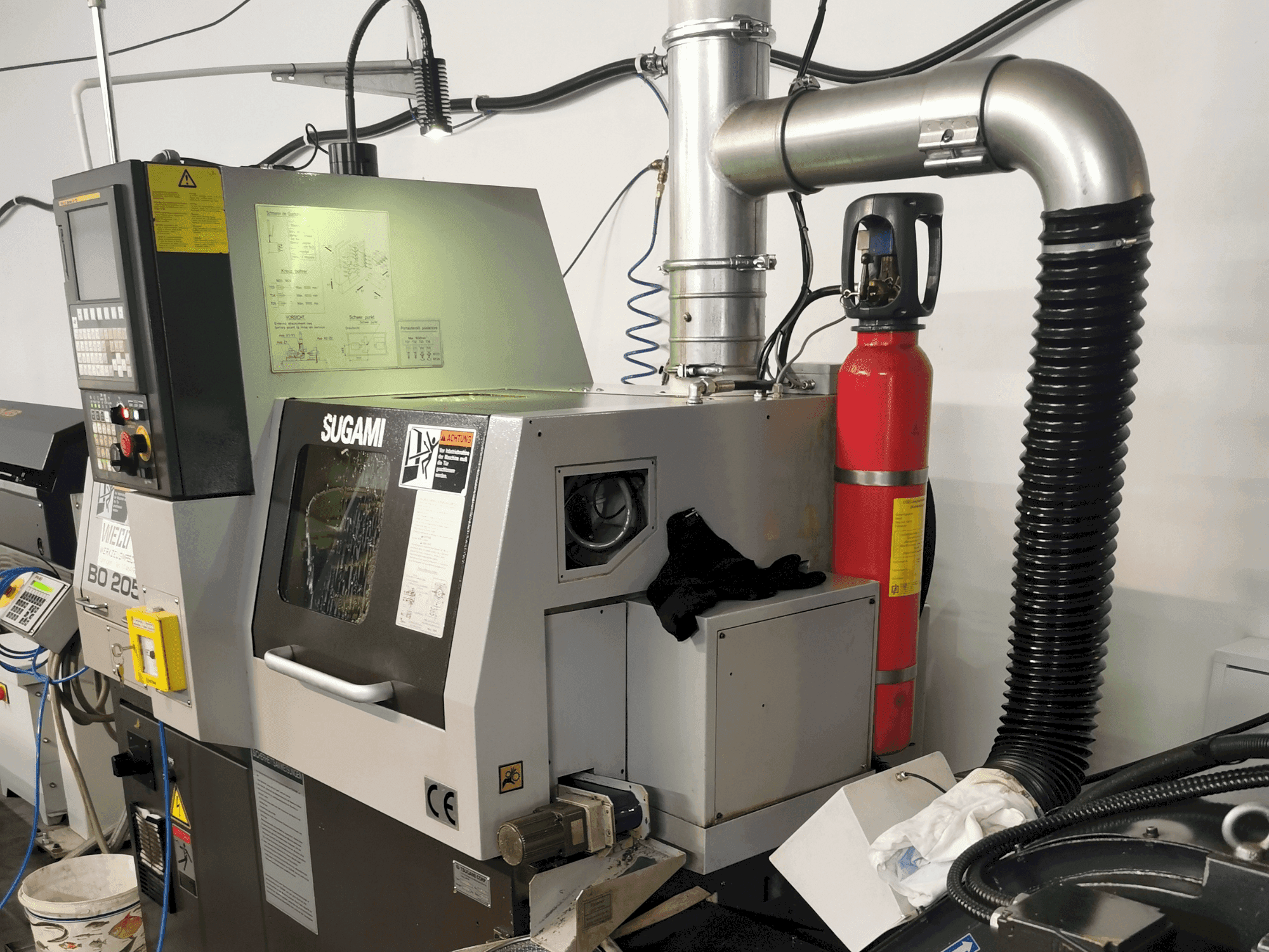 Widok z przodu maszyny TSUGAMI BO205E