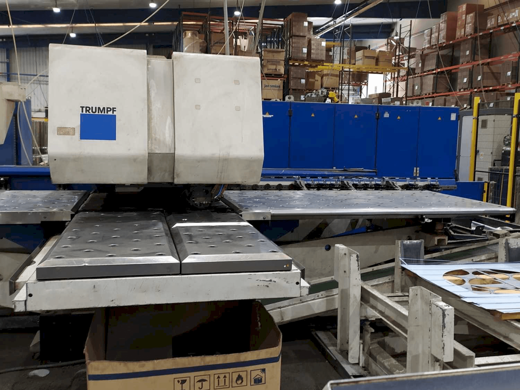 Widok z przodu maszyny Trumpf Trumatic 600L