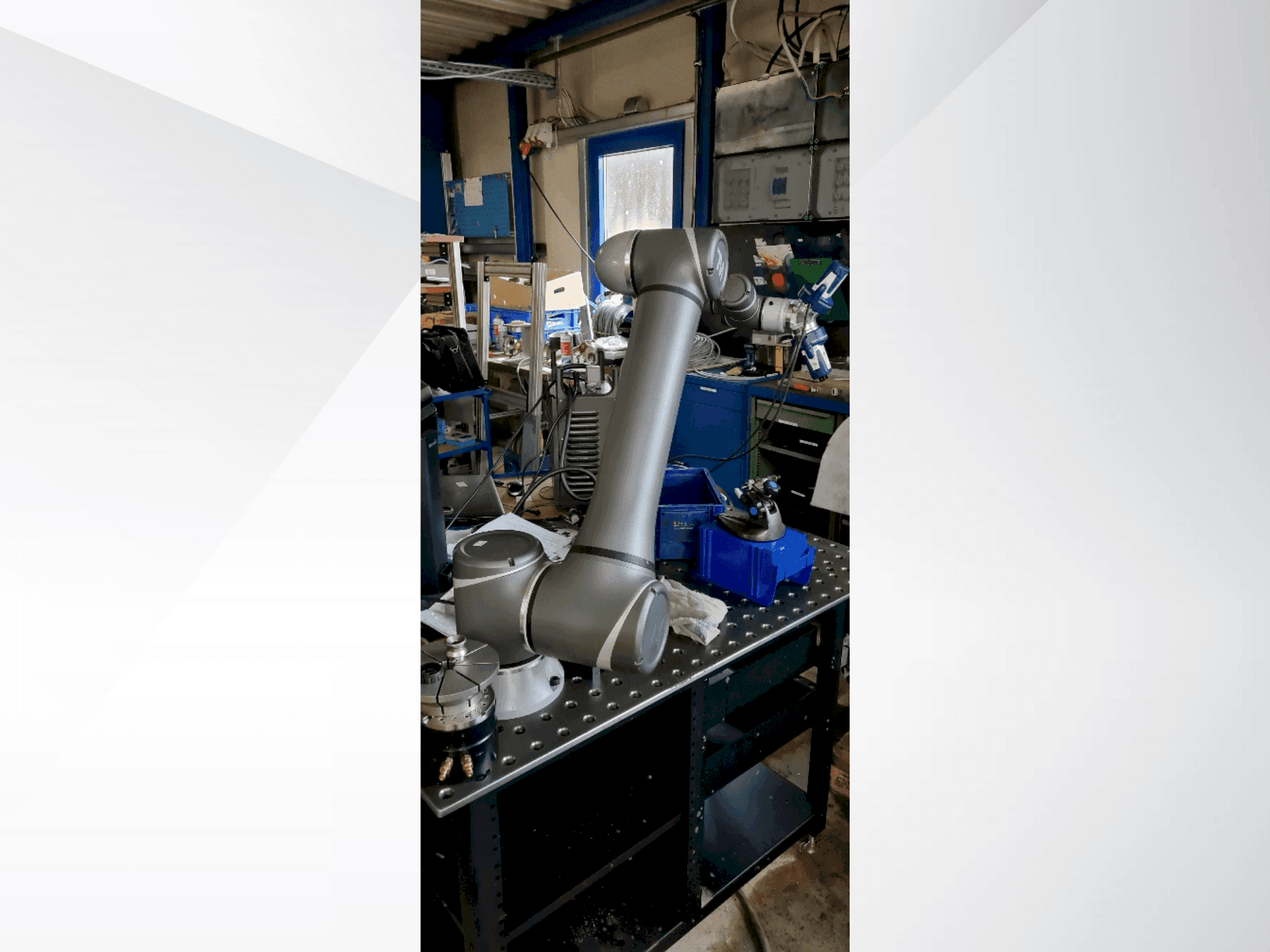 Widok z przodu maszyny OMRON TM12