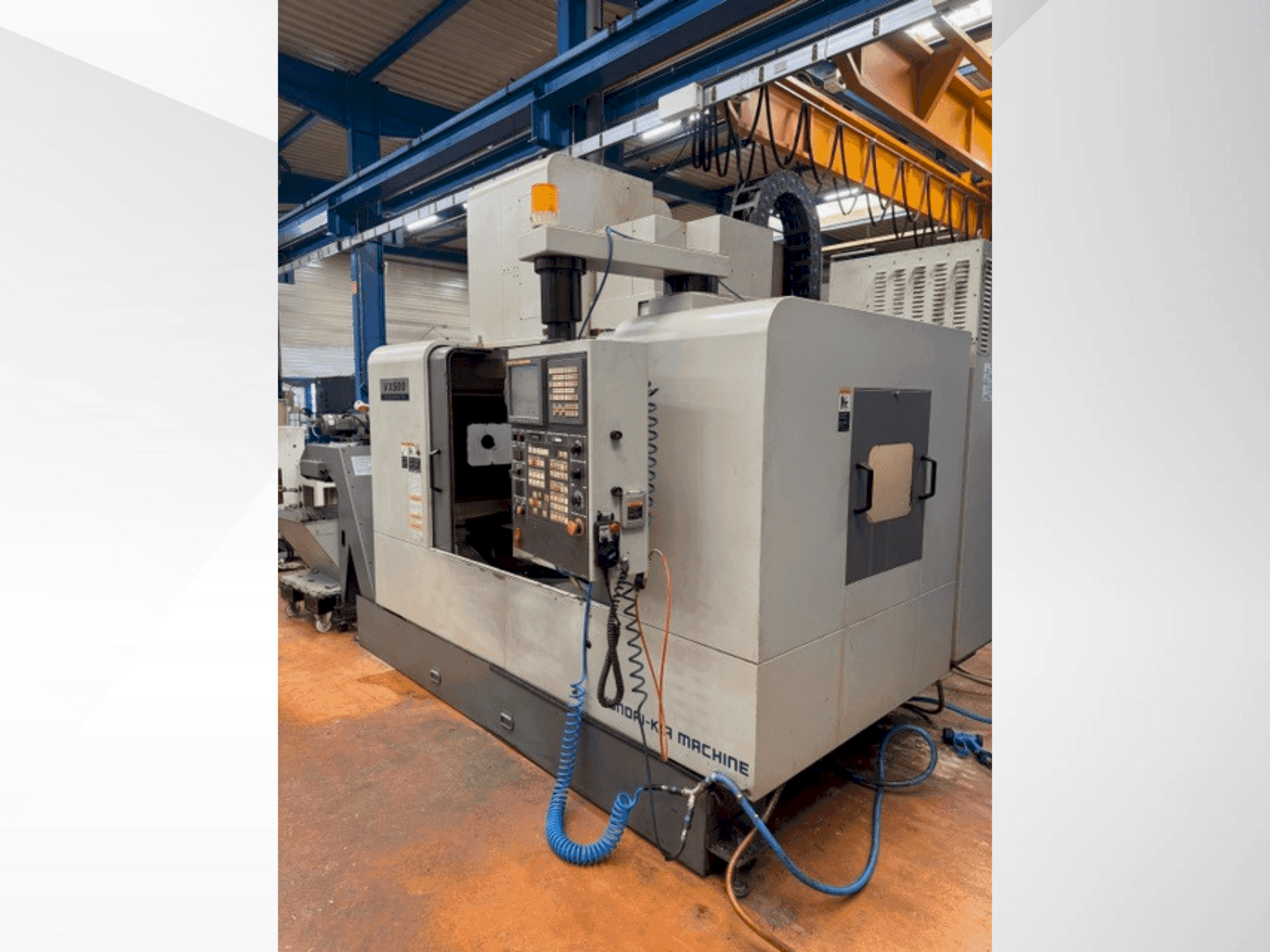 Widok z przodu maszyny HYUNDAI KIA VX500