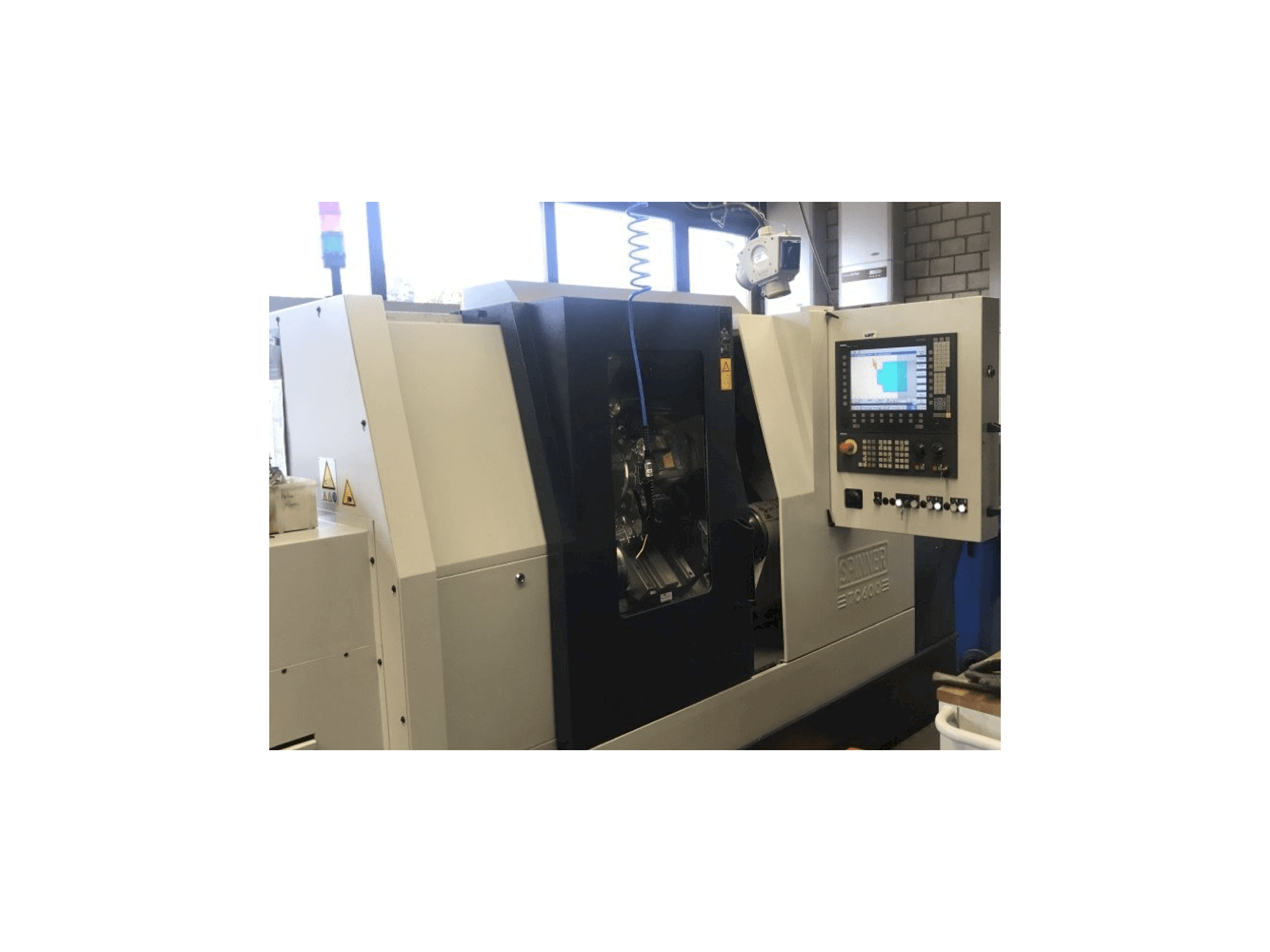 Widok z przodu maszyny SPINNER TC600-65SMCY