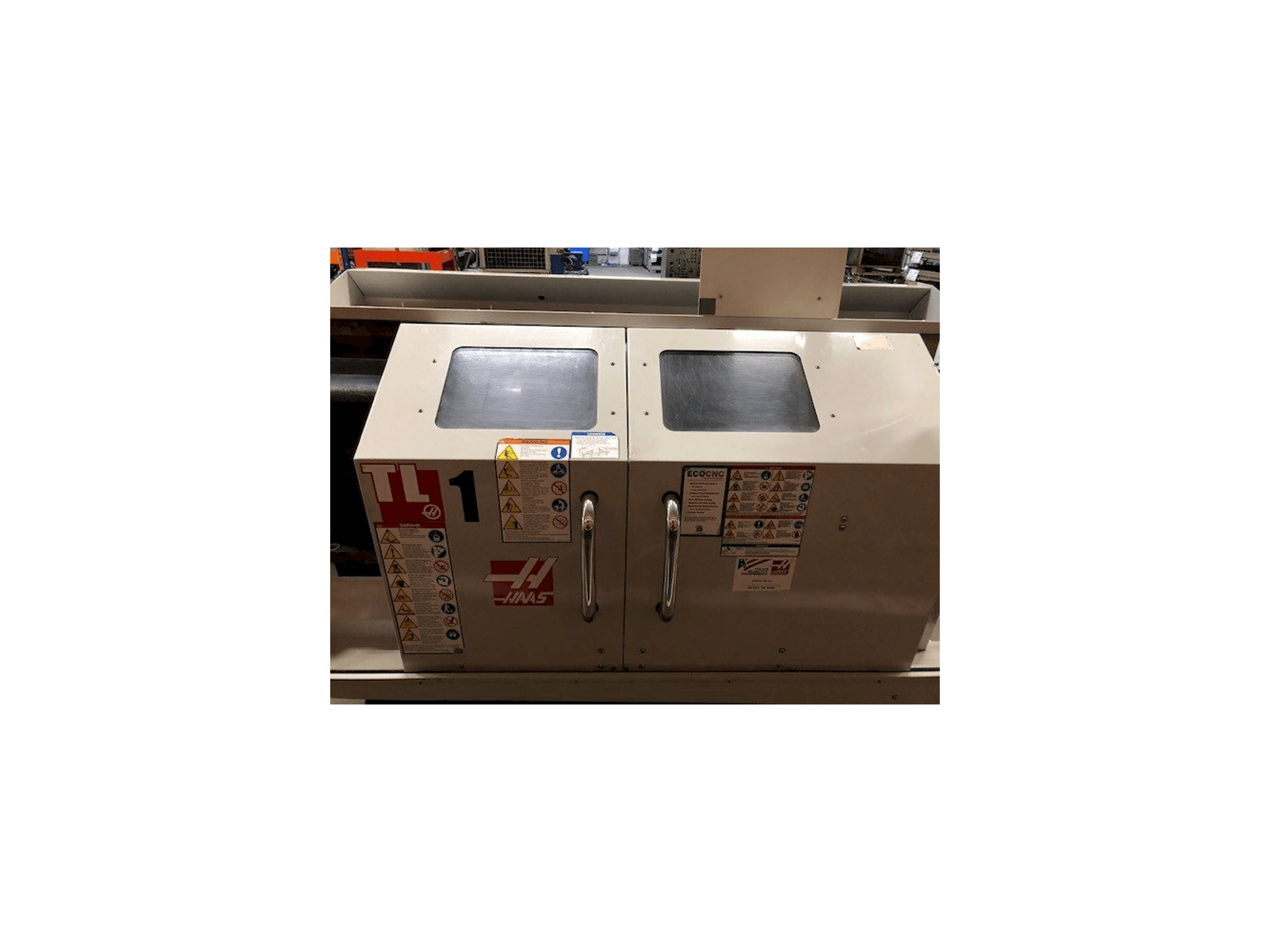 Widok z przodu maszyny HAAS TL-1