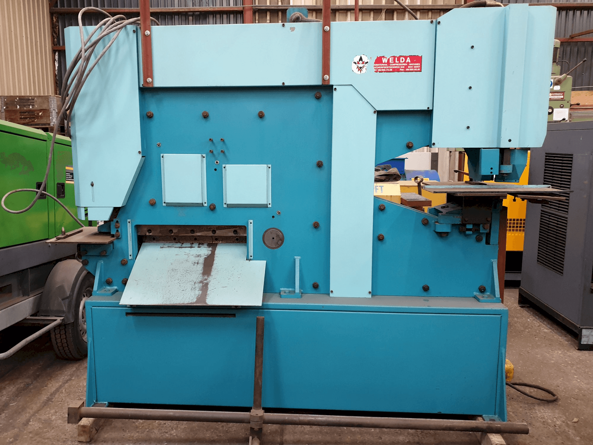 Widok z przodu maszyny IMS HY 120