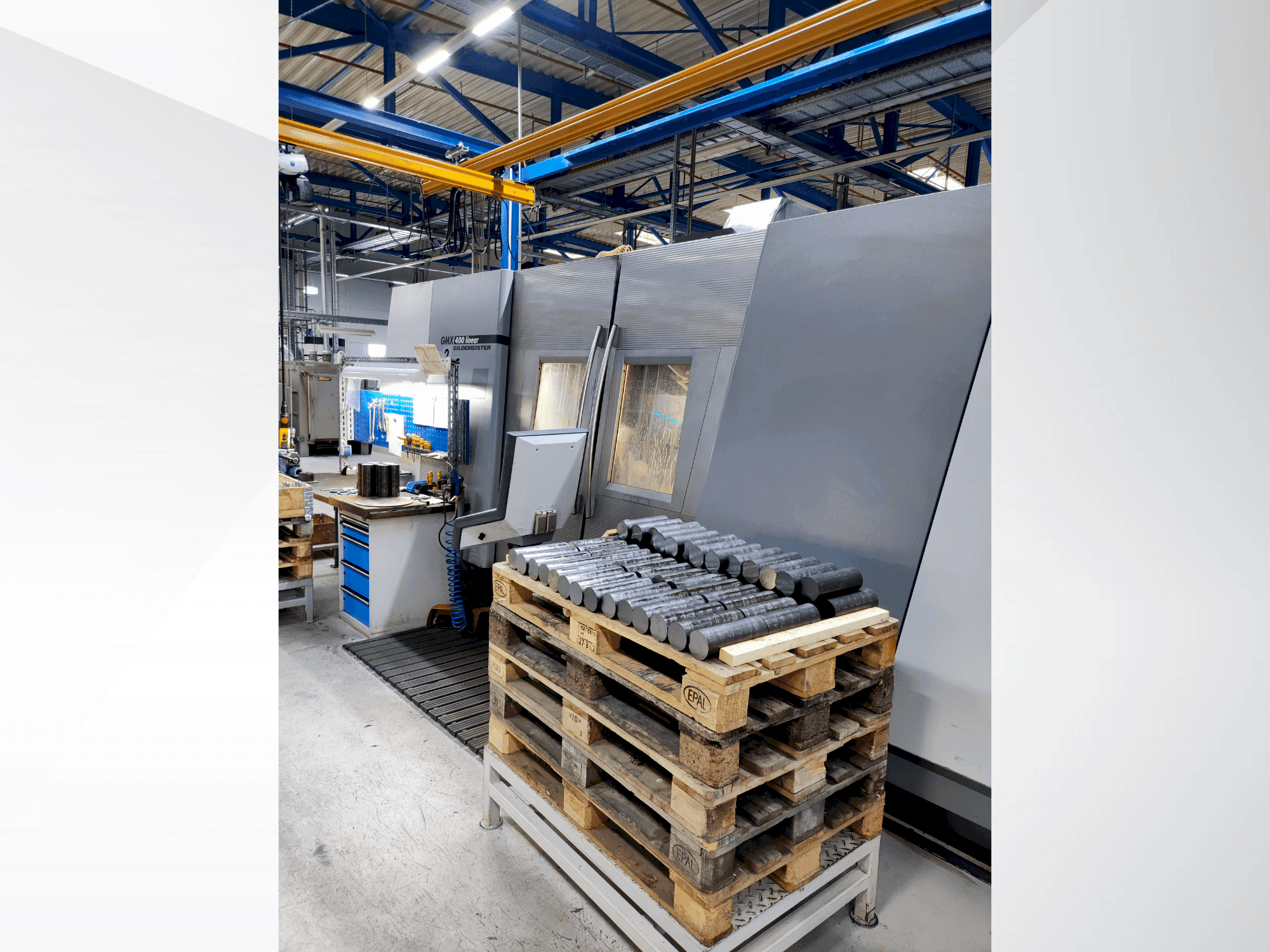 Widok z przodu maszyny DMG GMX 400L