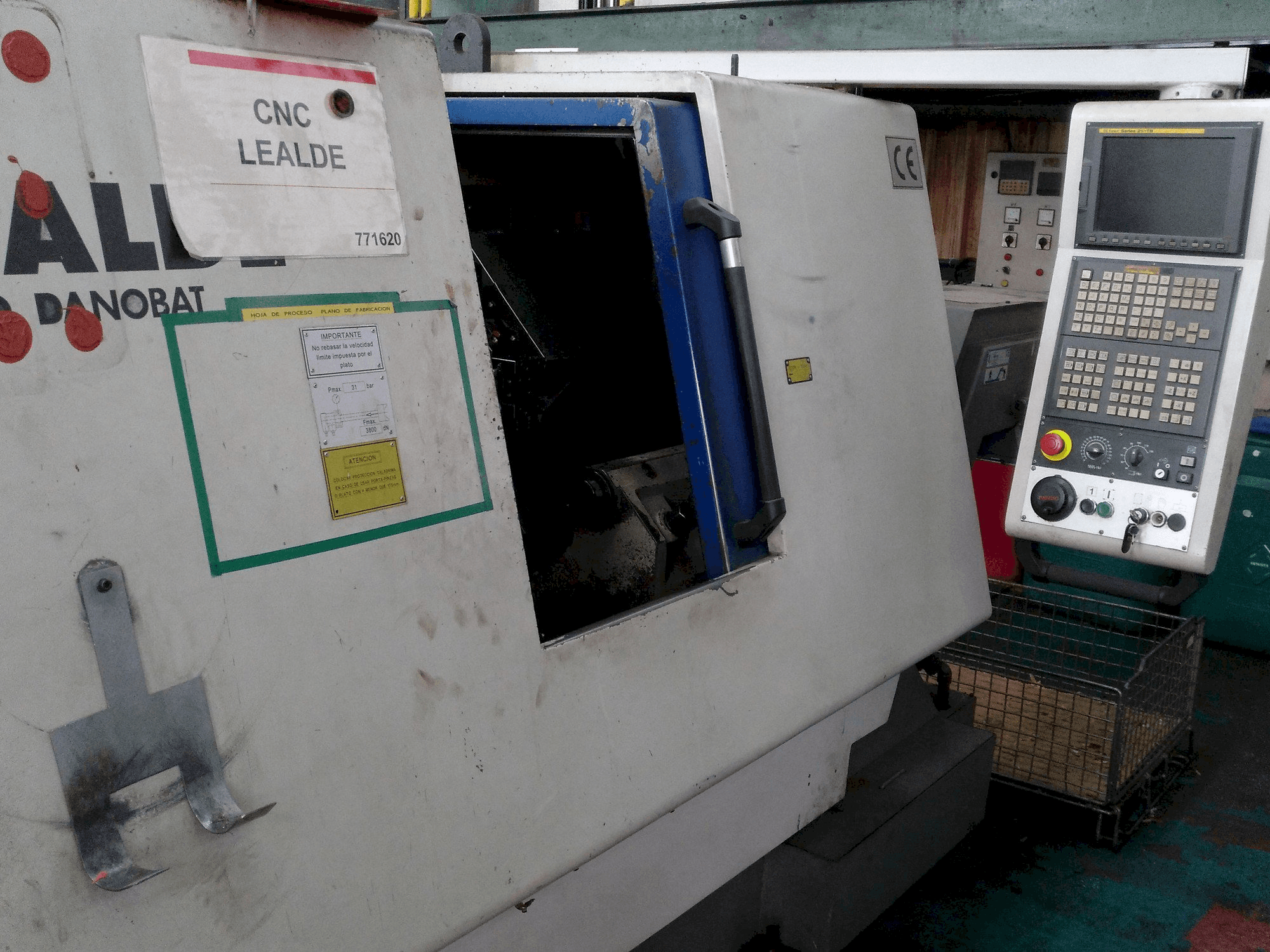 Widok z przodu maszyny Lealde TNC 10