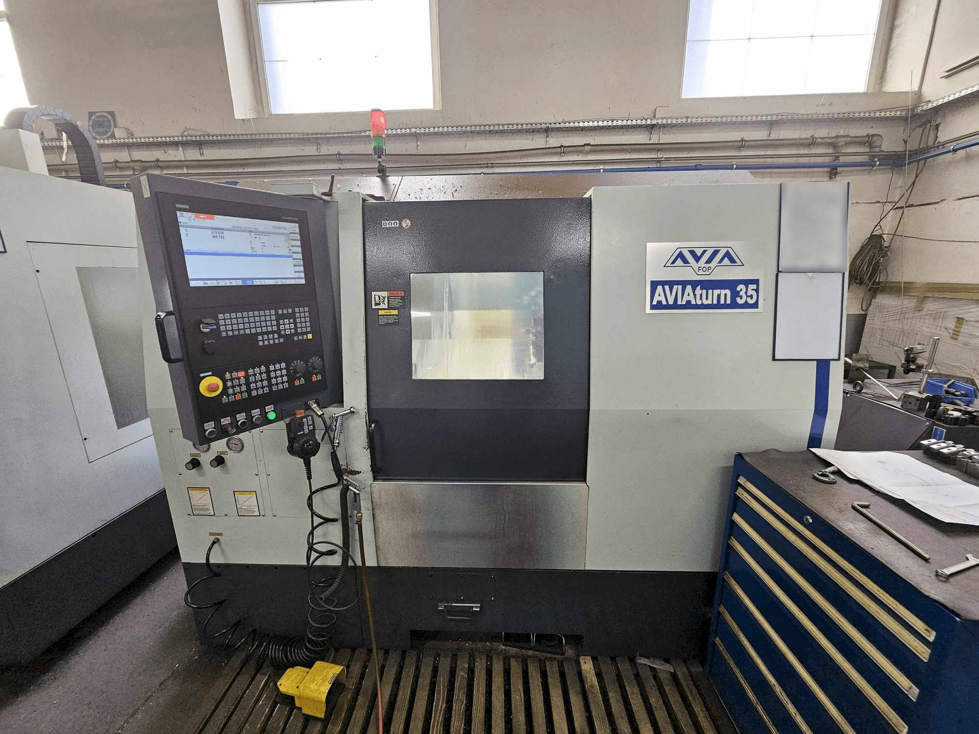 Widok z przodu maszyny Avia AVIAturn 35