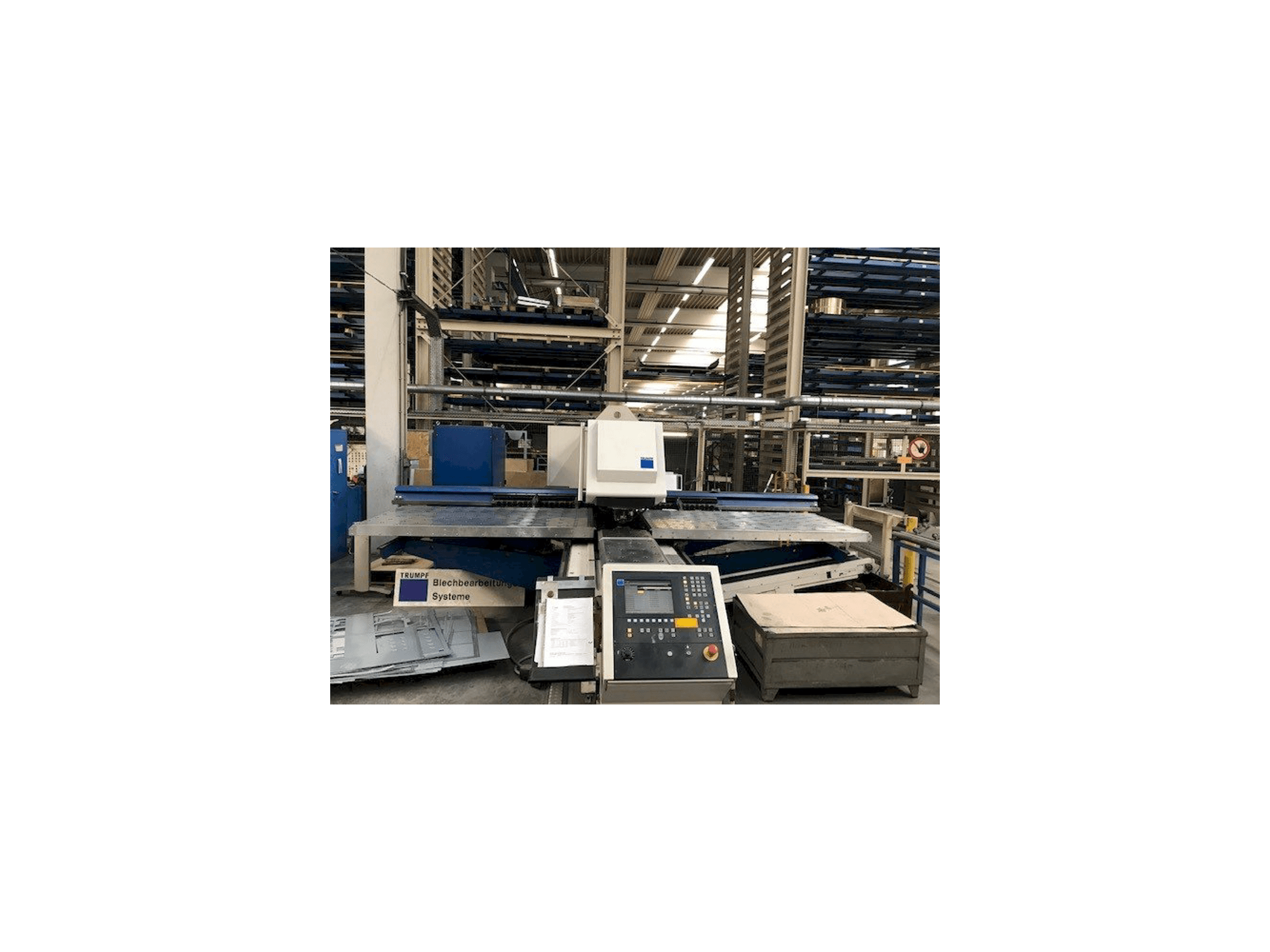 Widok z przodu maszyny Trumpf Trumatic TC 5000 R