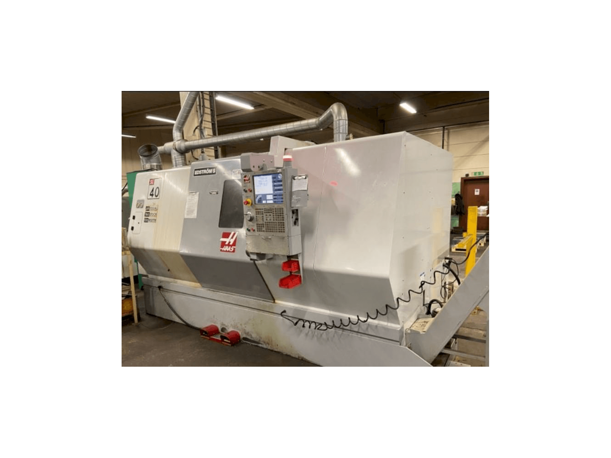 Widok z przodu maszyny HAAS SL-40