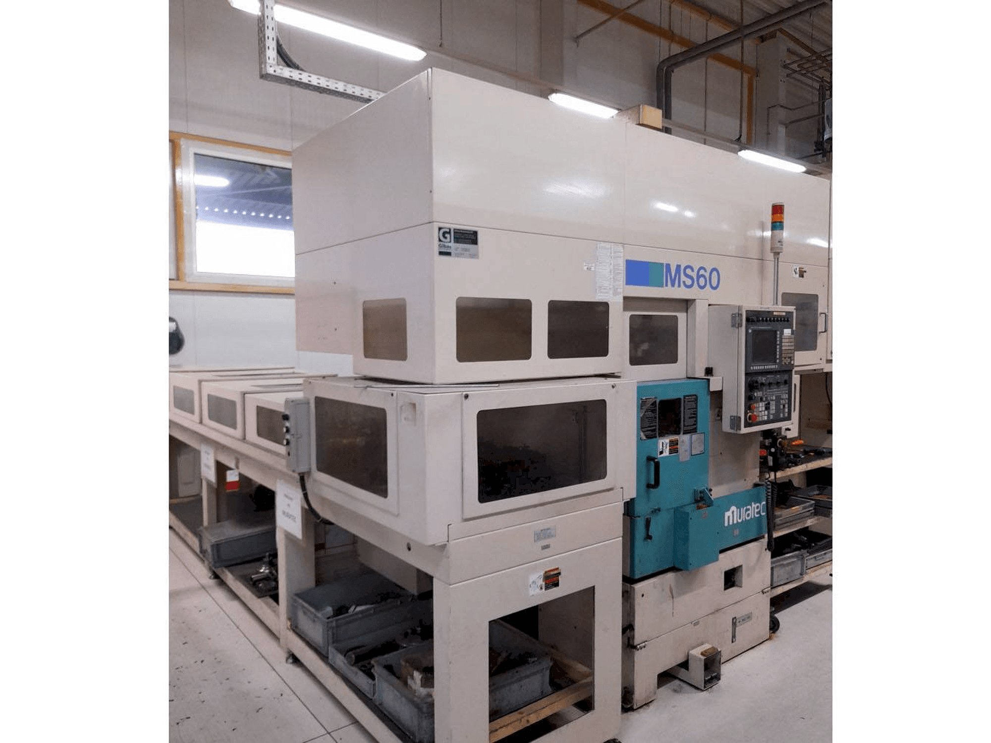 Widok z przodu maszyny Muratec MS60