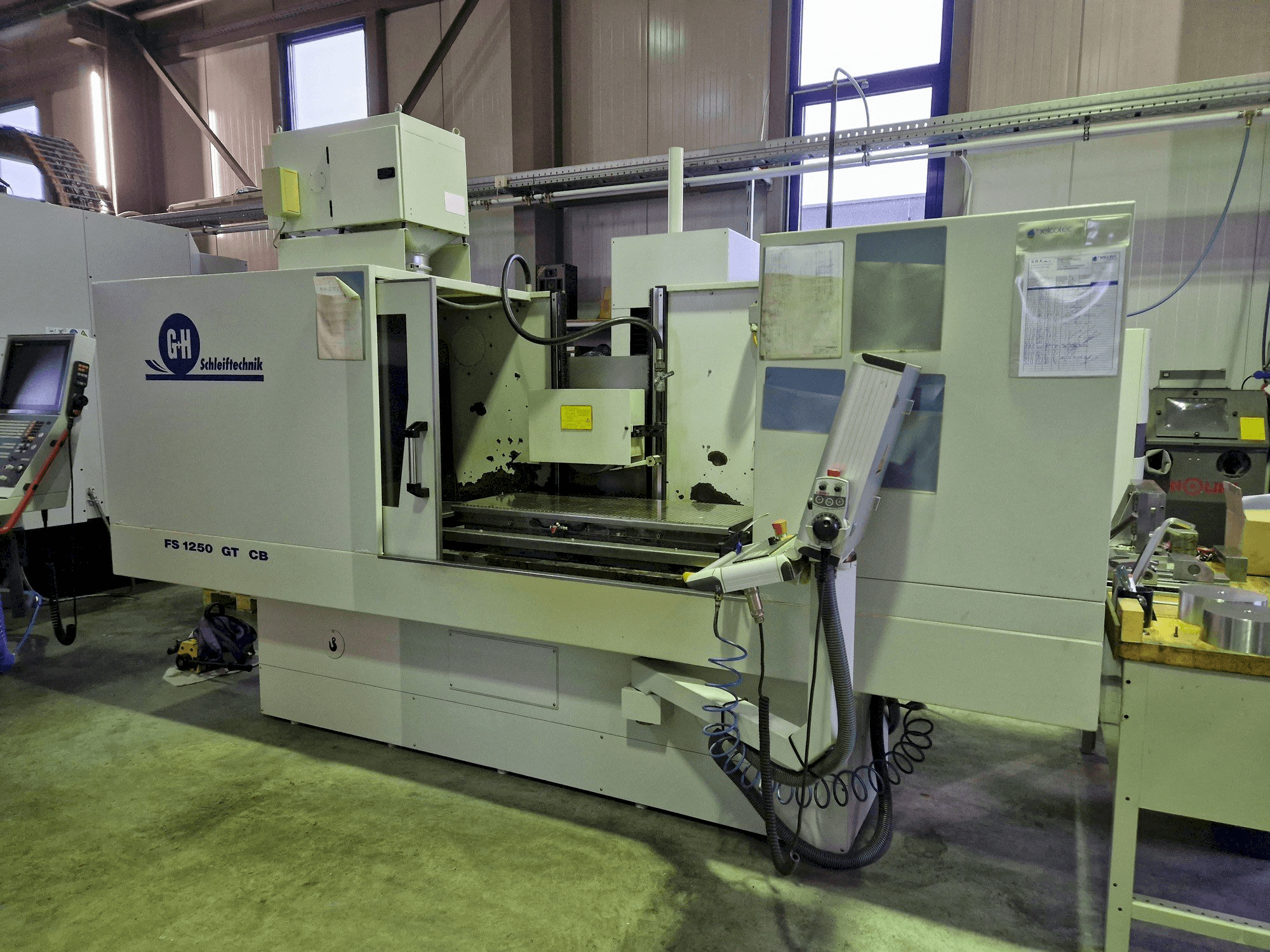 Widok z przodu maszyny GEIBEL & HOTZ FS 1250 GT CB