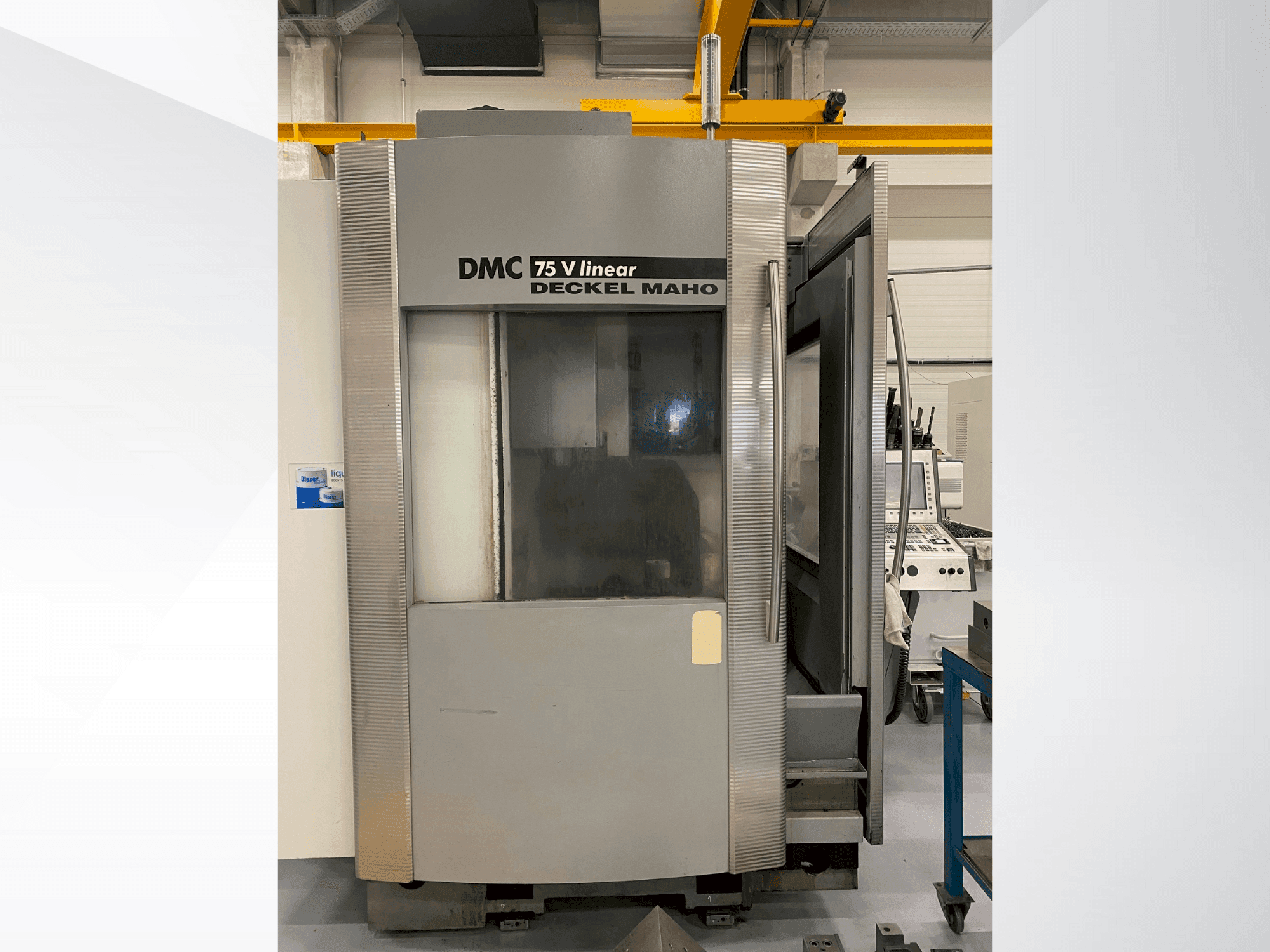 Widok z przodu maszyny DECKEL MAHO DMC 75 V Linear