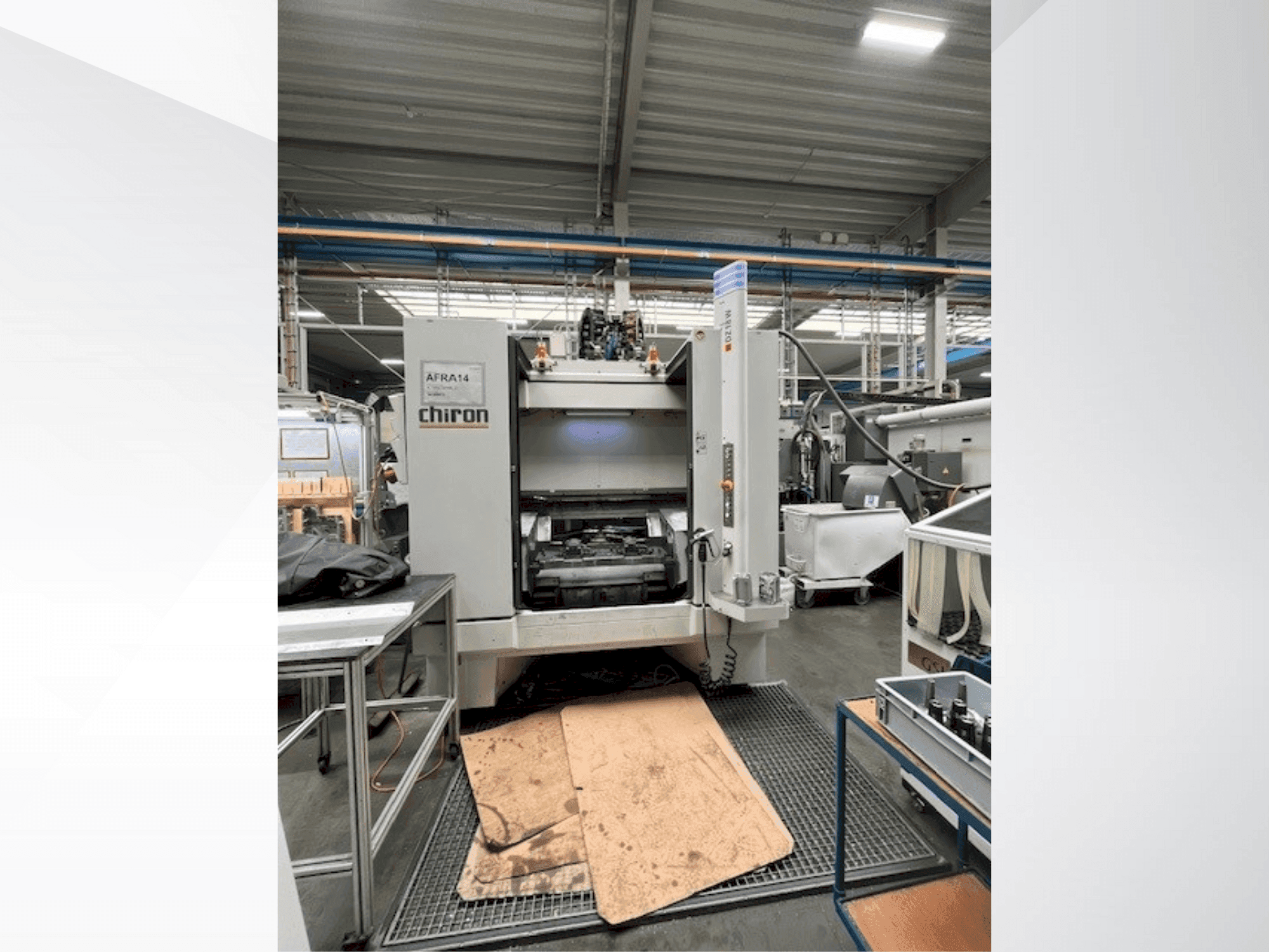 Widok z przodu maszyny CHIRON DZ 18 W