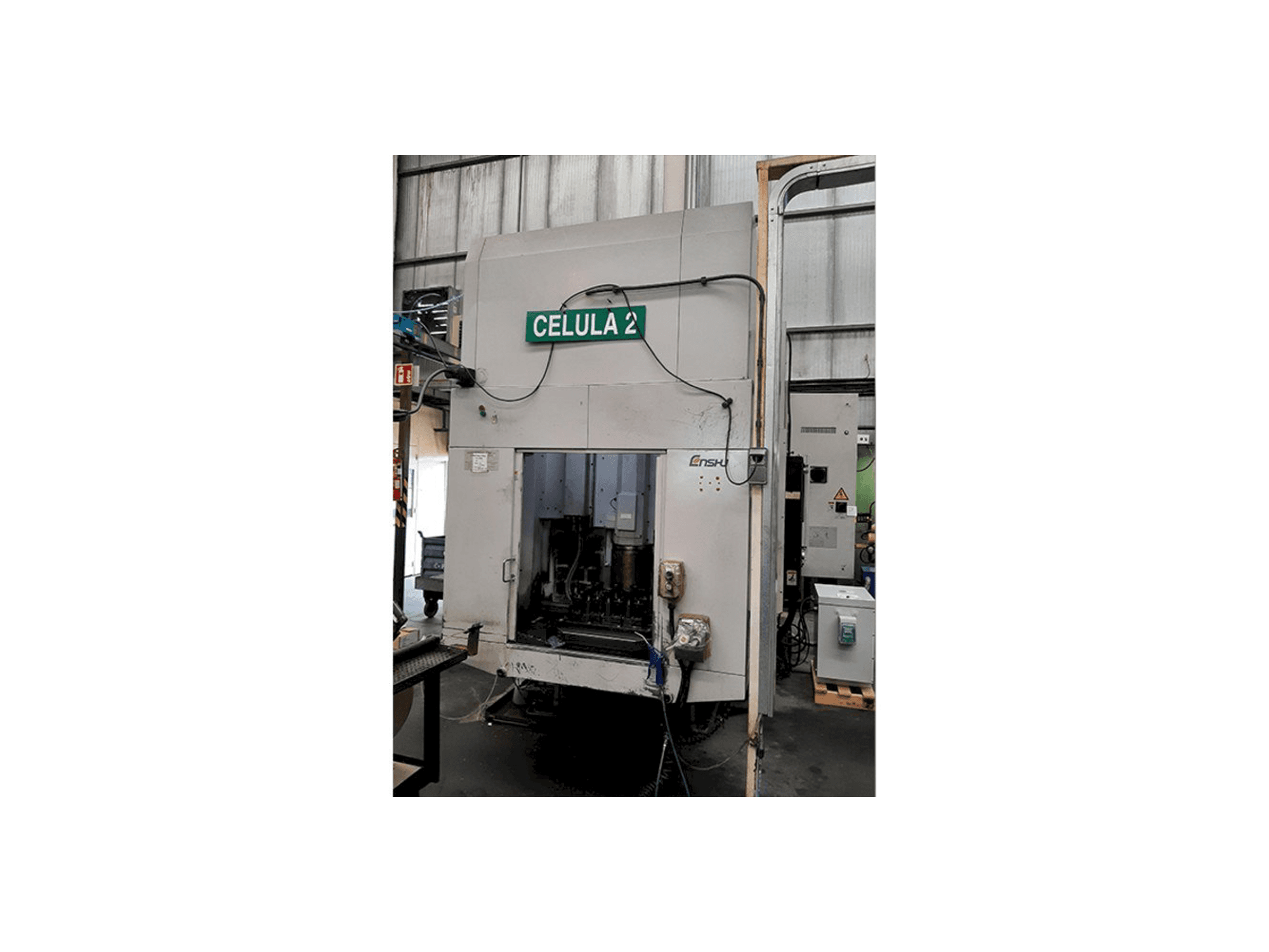 Widok z przodu maszyny Enshu EV-450