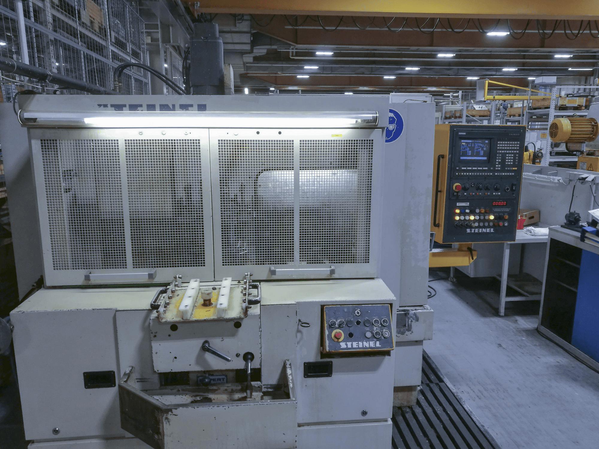 Widok z przodu maszyny STEINEL BZ 20