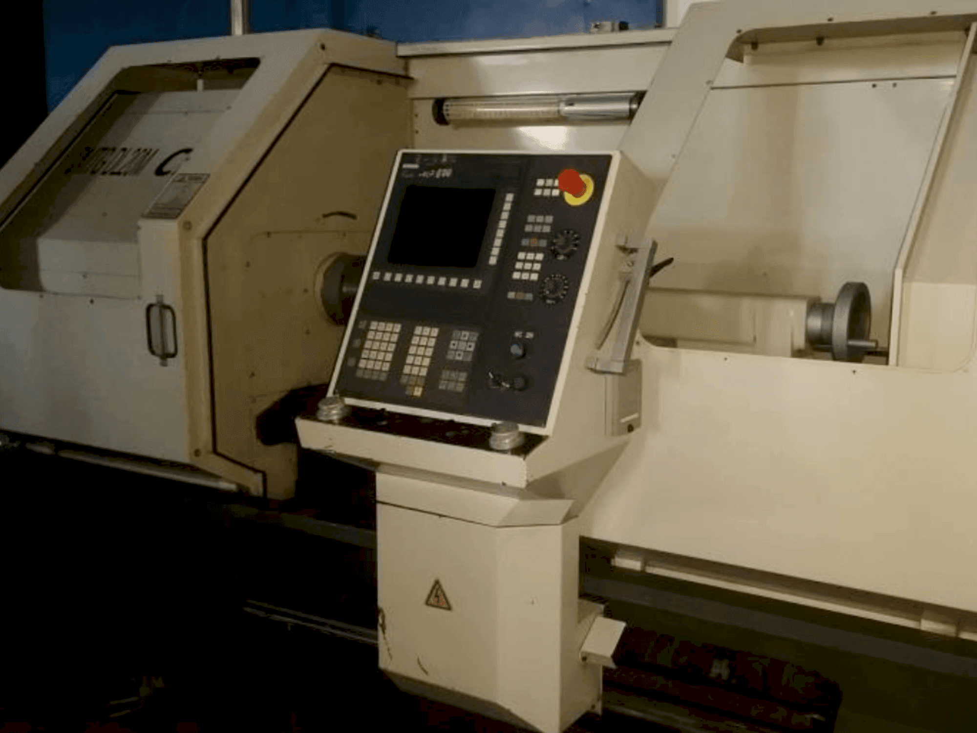 Widok z przodu maszyny Optimum L410