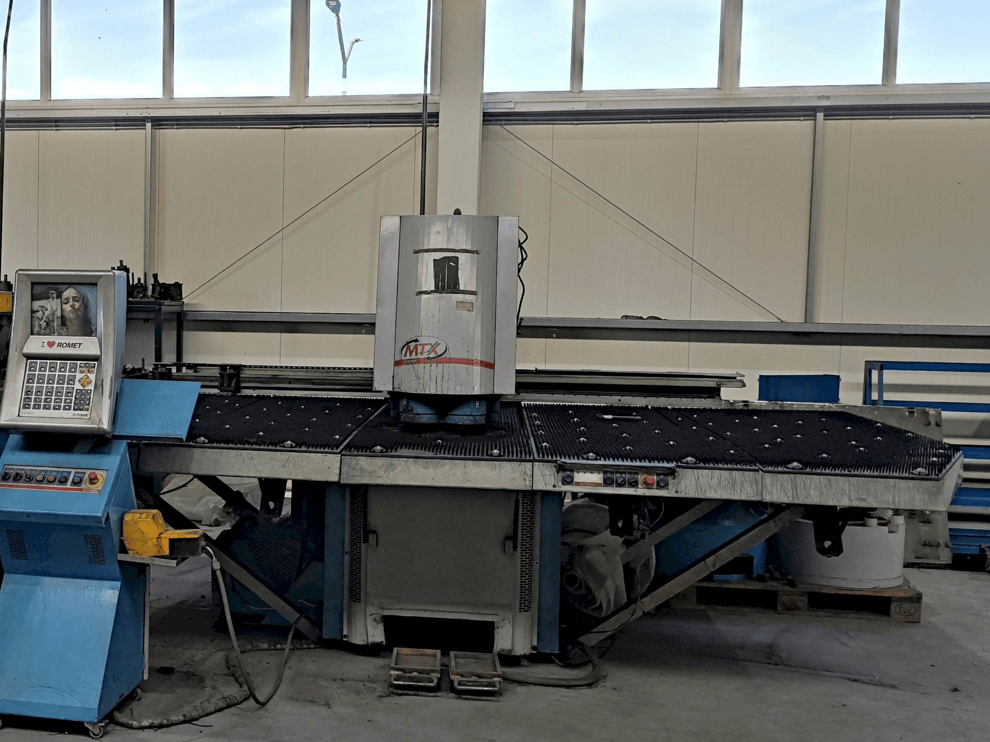 Widok z przodu maszyny Euromac MTX INDEX