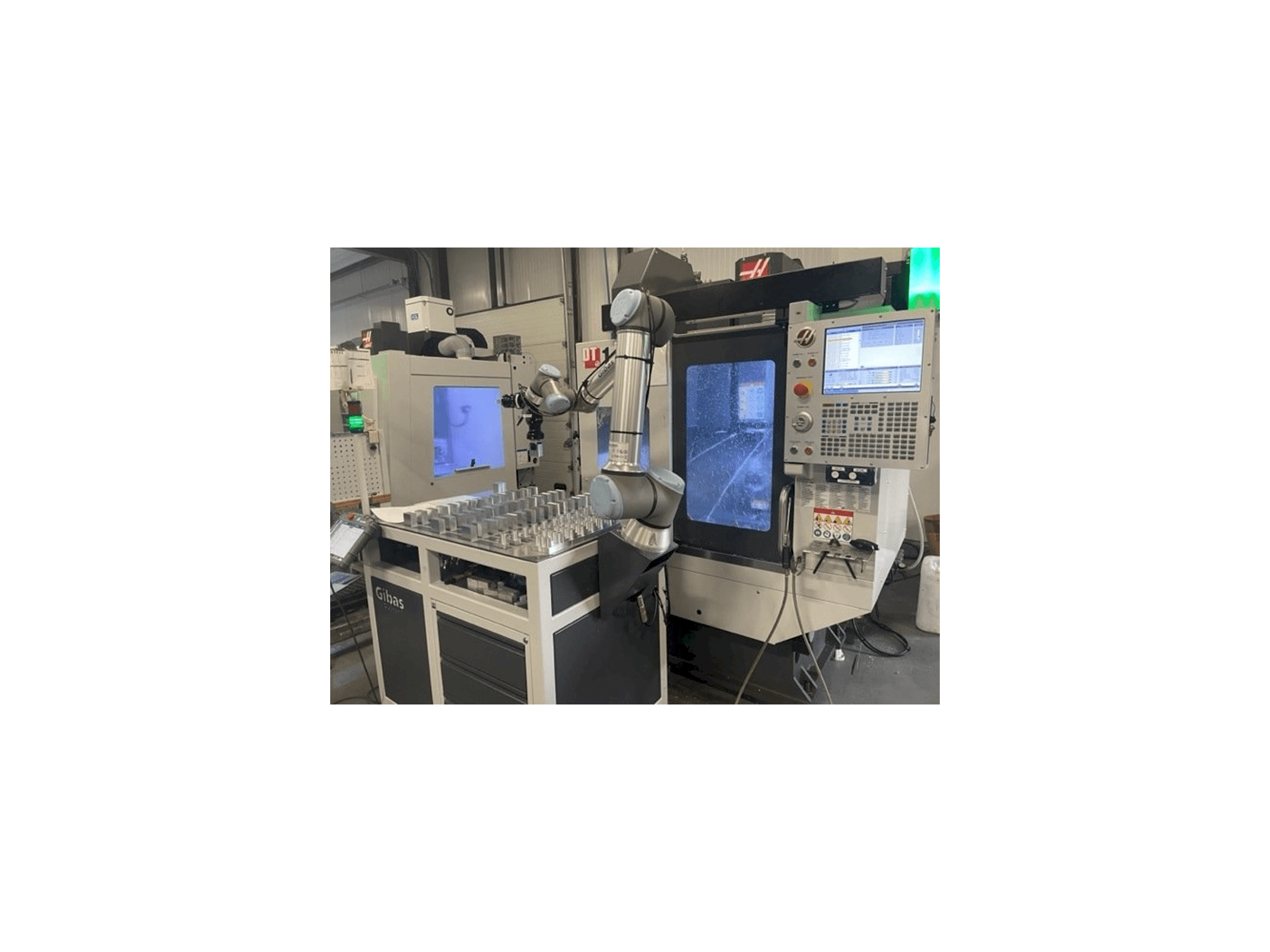 Widok z przodu maszyny HAAS DT-1