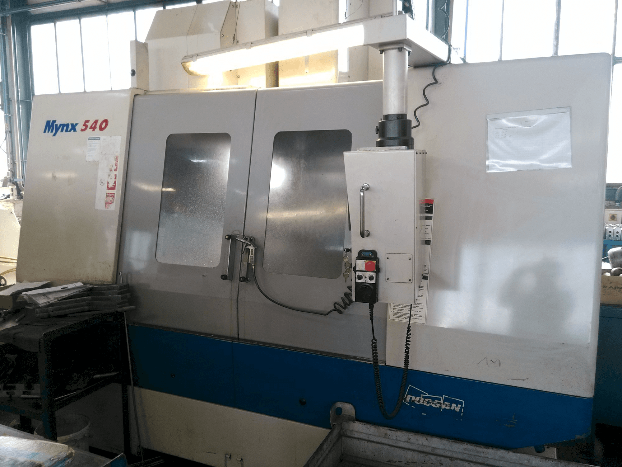 Widok z przodu maszyny Doosan Mynx 540