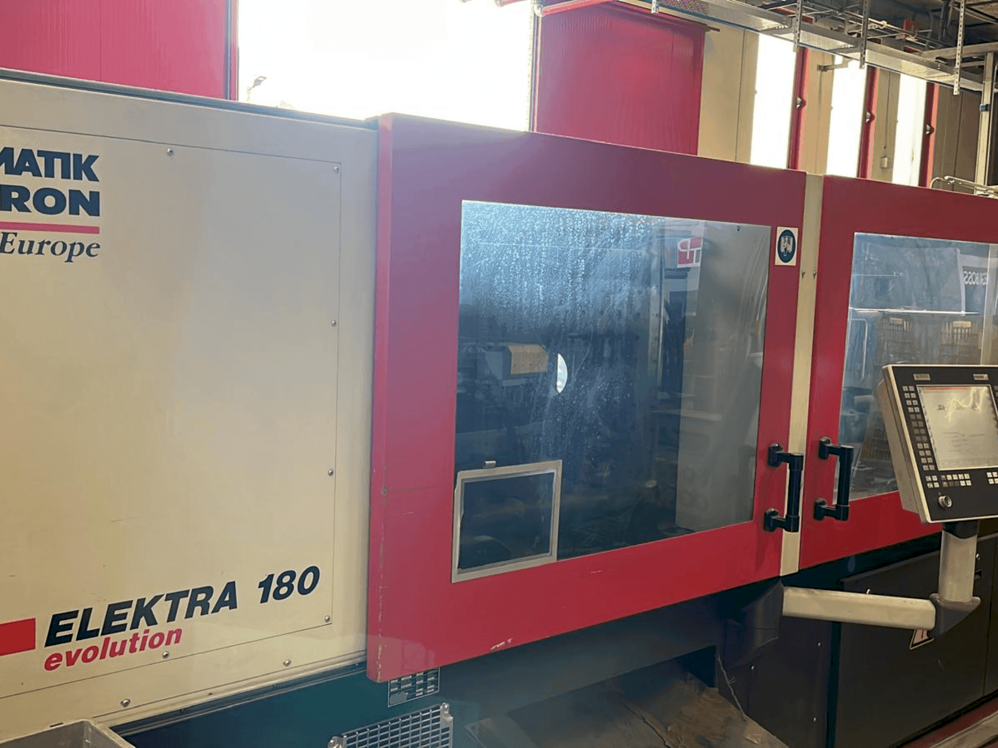 Widok z przodu maszyny FERROMATIK ELEKTRA 180