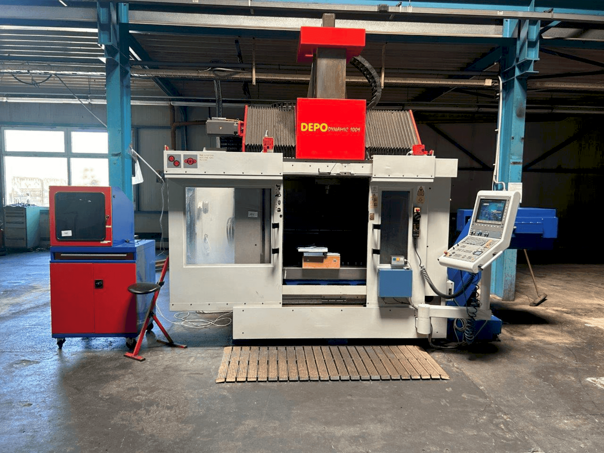 Widok z przodu maszyny DEPO Dynamic 1009