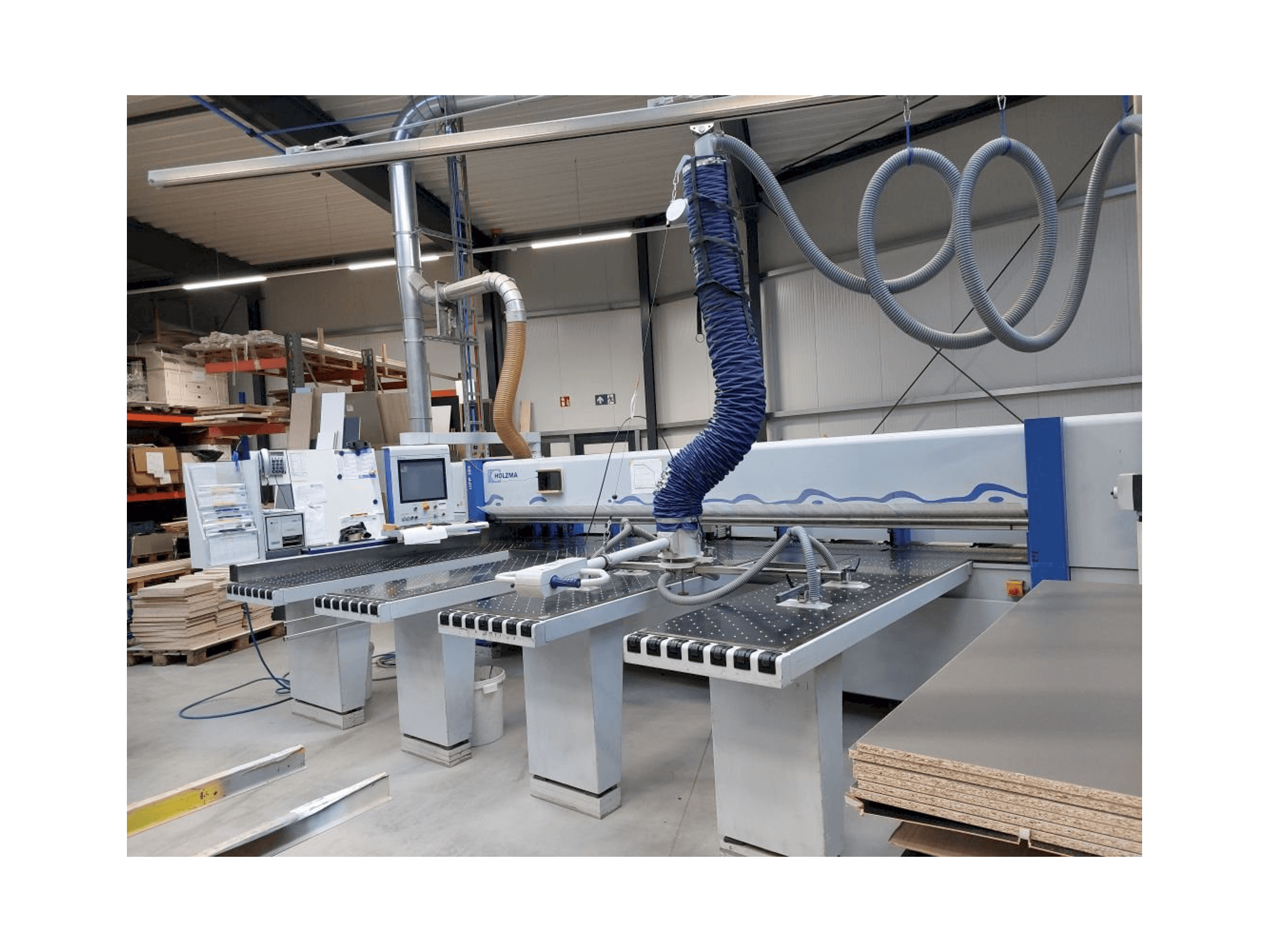 Widok z przodu maszyny HOLZMA HPP 380