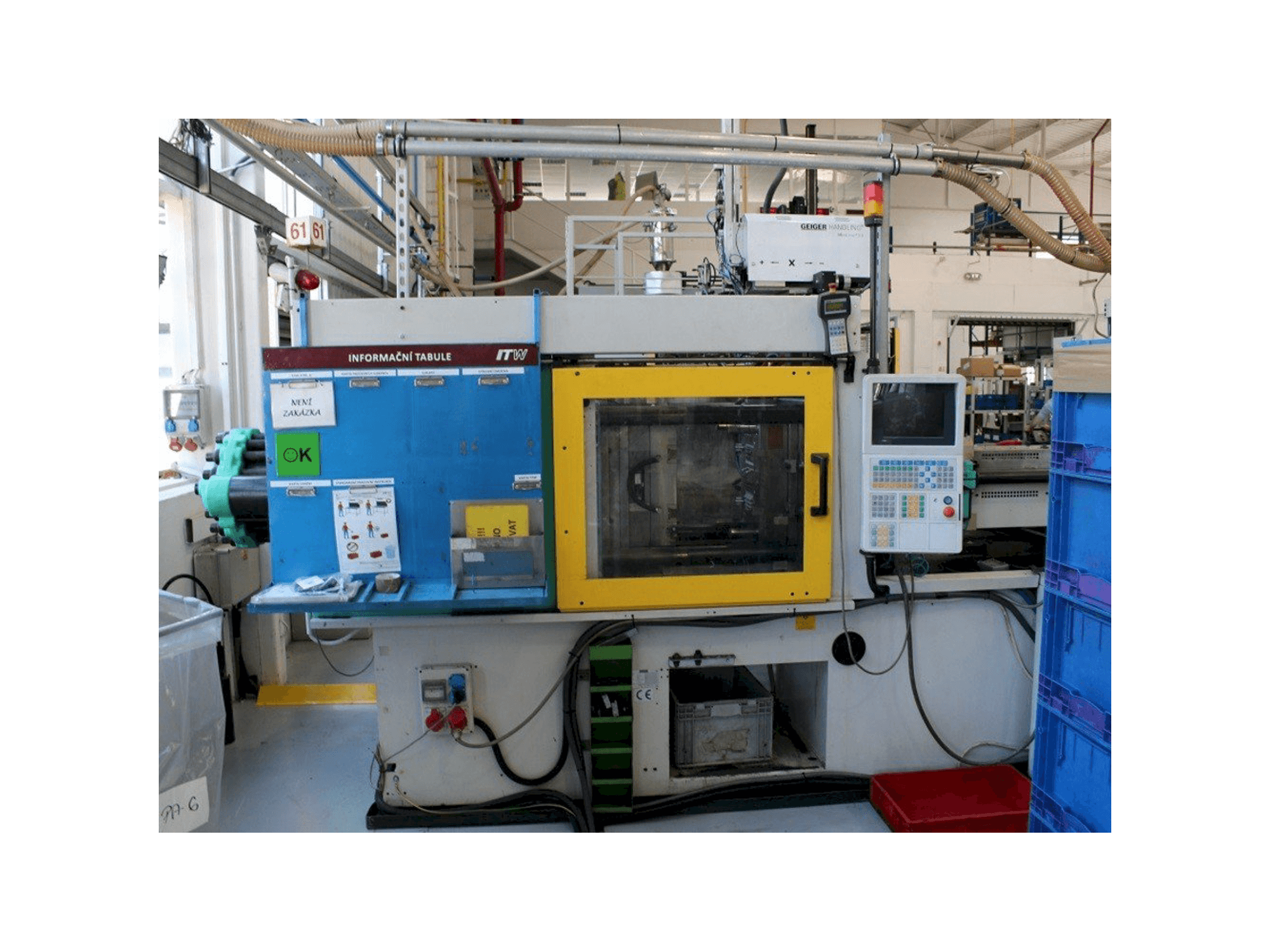 Widok z przodu maszyny Arburg 470 C 1500-800