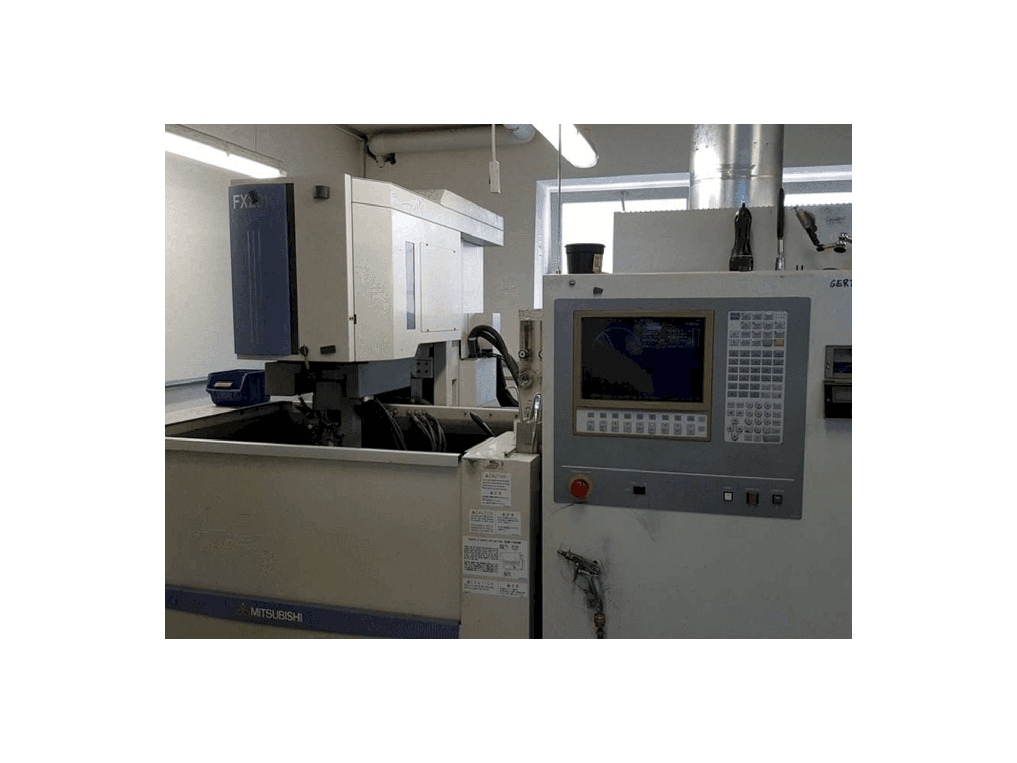 Widok z przodu maszyny Mitsubishi FX 20