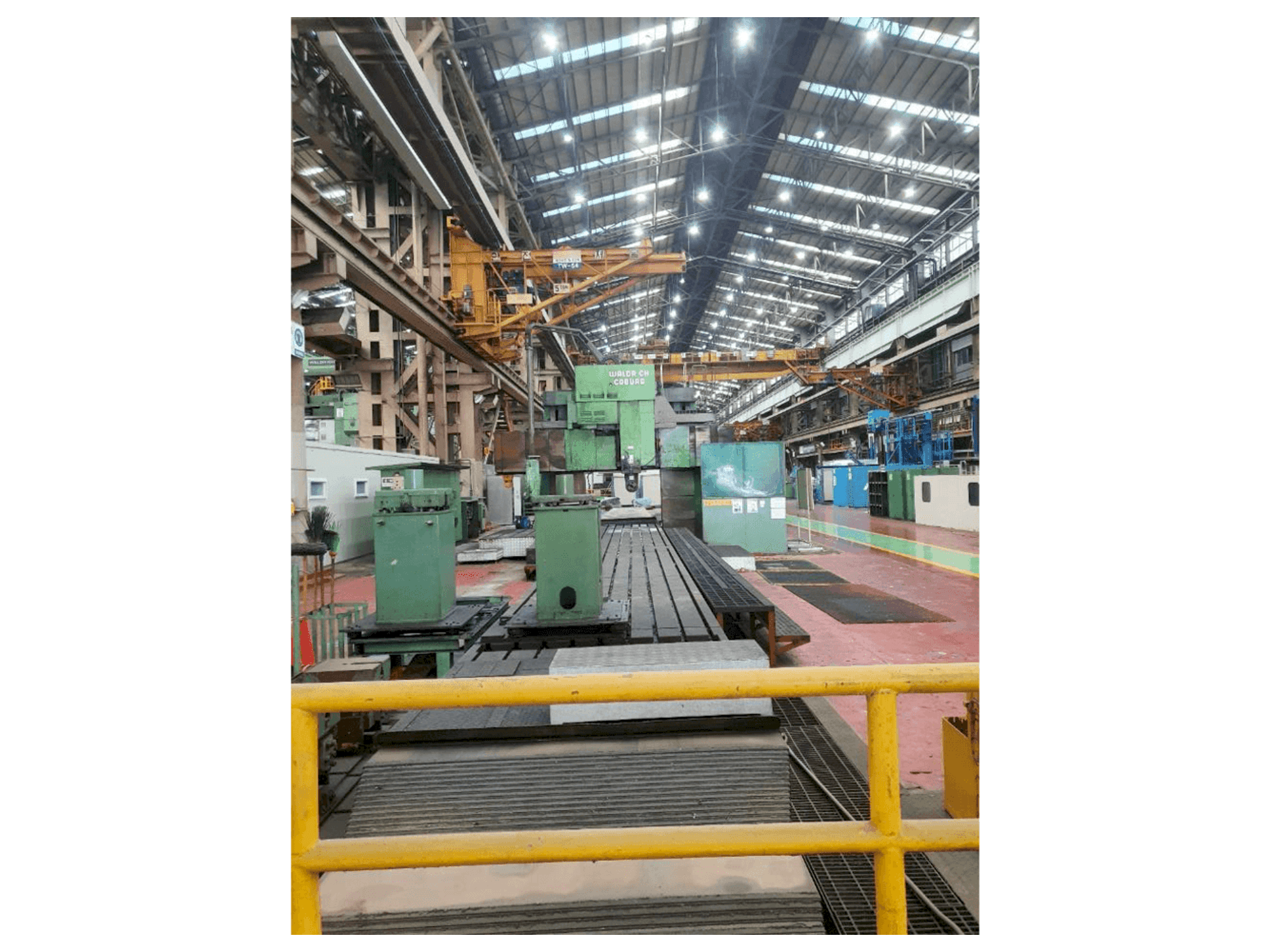 Widok z przodu maszyny WALDRICH COBURG -