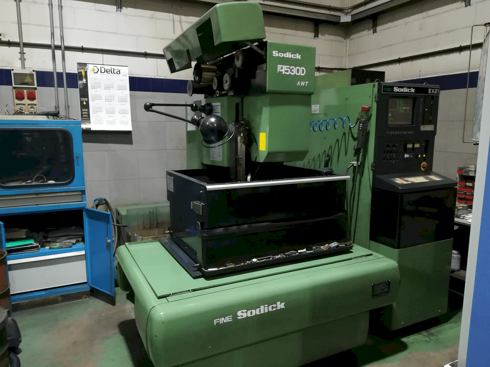 Widok z przodu maszyny Sodick A-530D