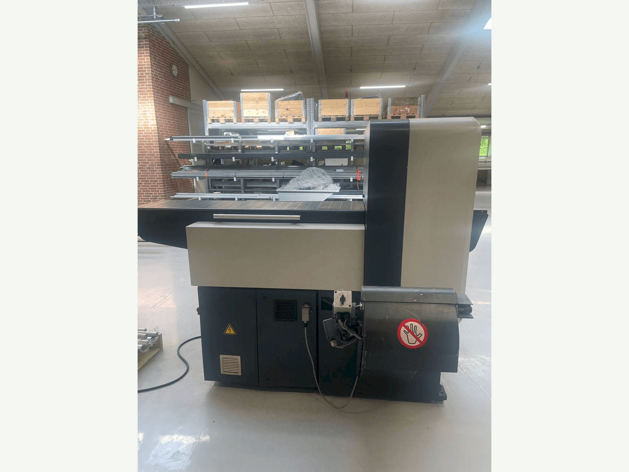 Widok z przodu maszyny KASTO Verto A2