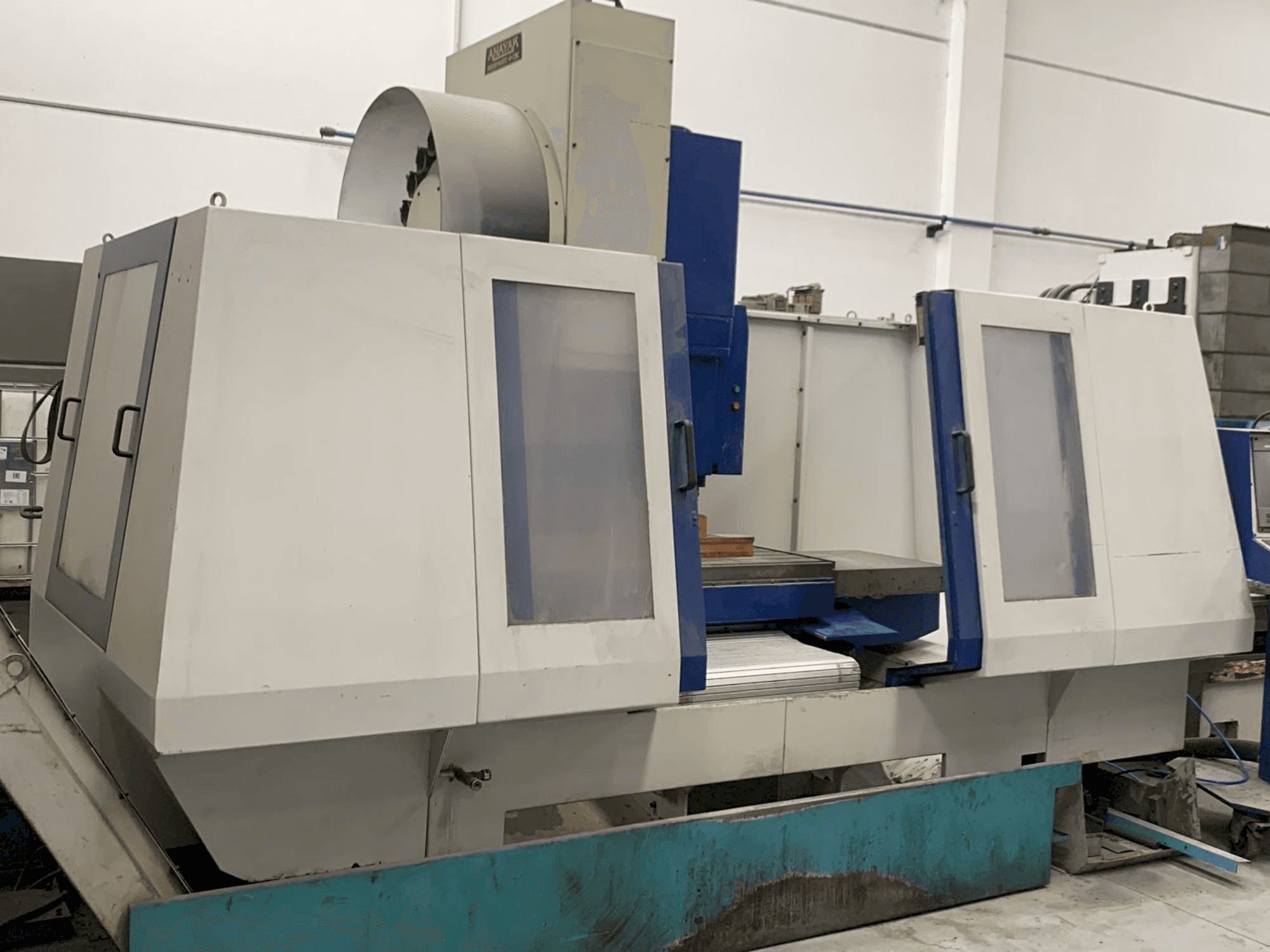 Widok z przodu maszyny ANAYAK Anakmatik-9