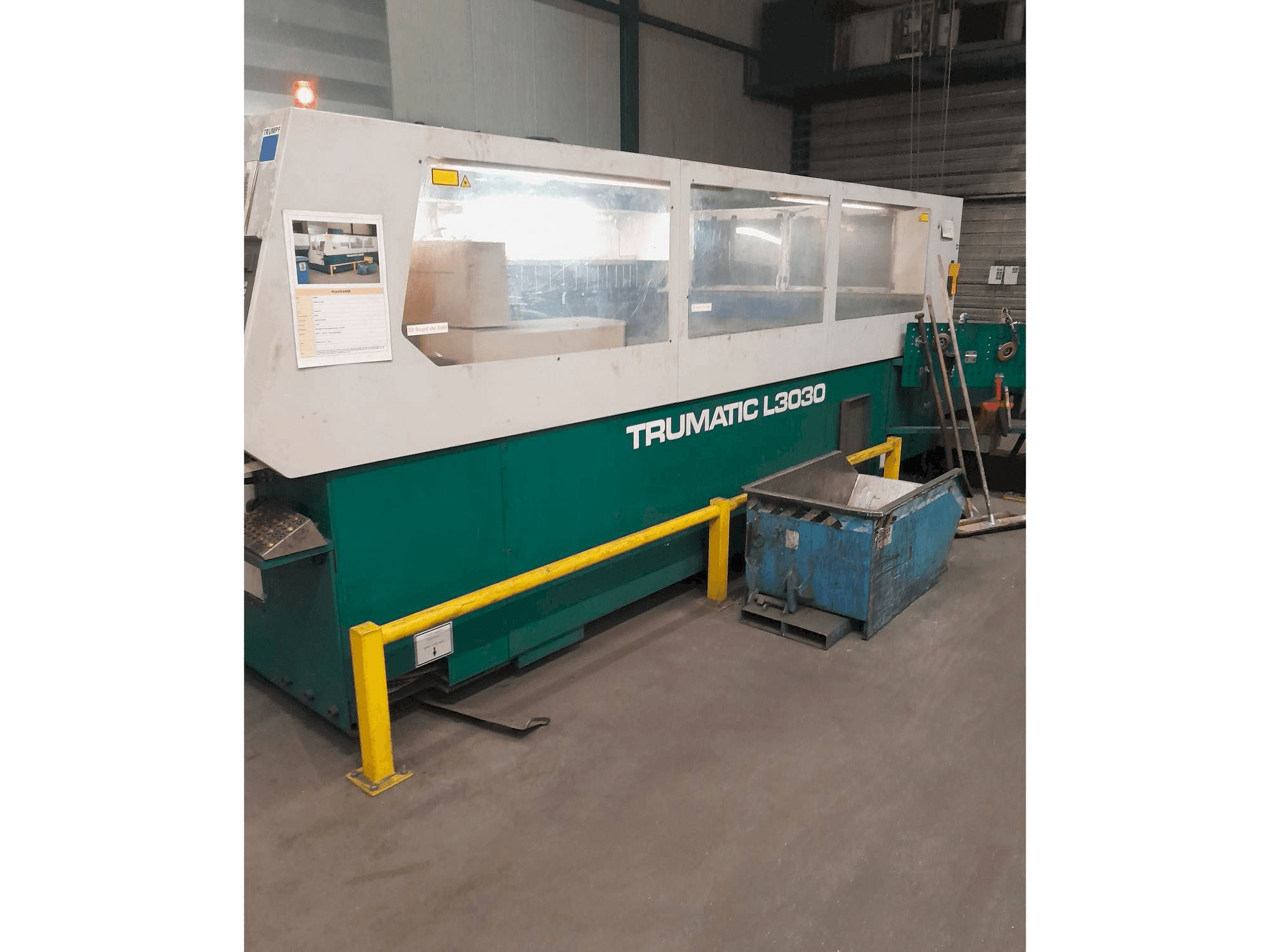 Widok z przodu maszyny Trumpf Trumatic L3030