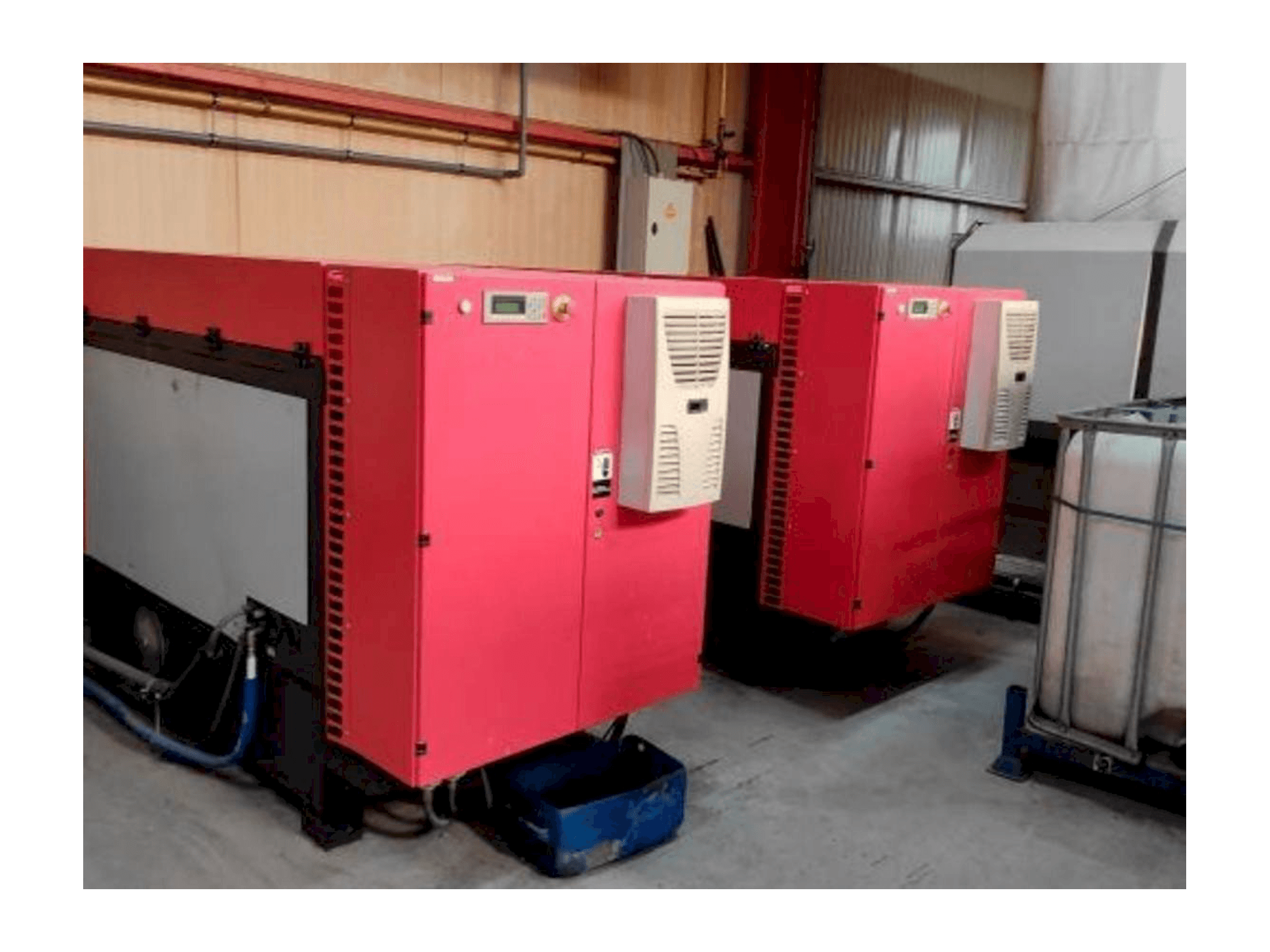 Widok z przodu maszyny Bystronic ByJet Pro 3015 Expert ST