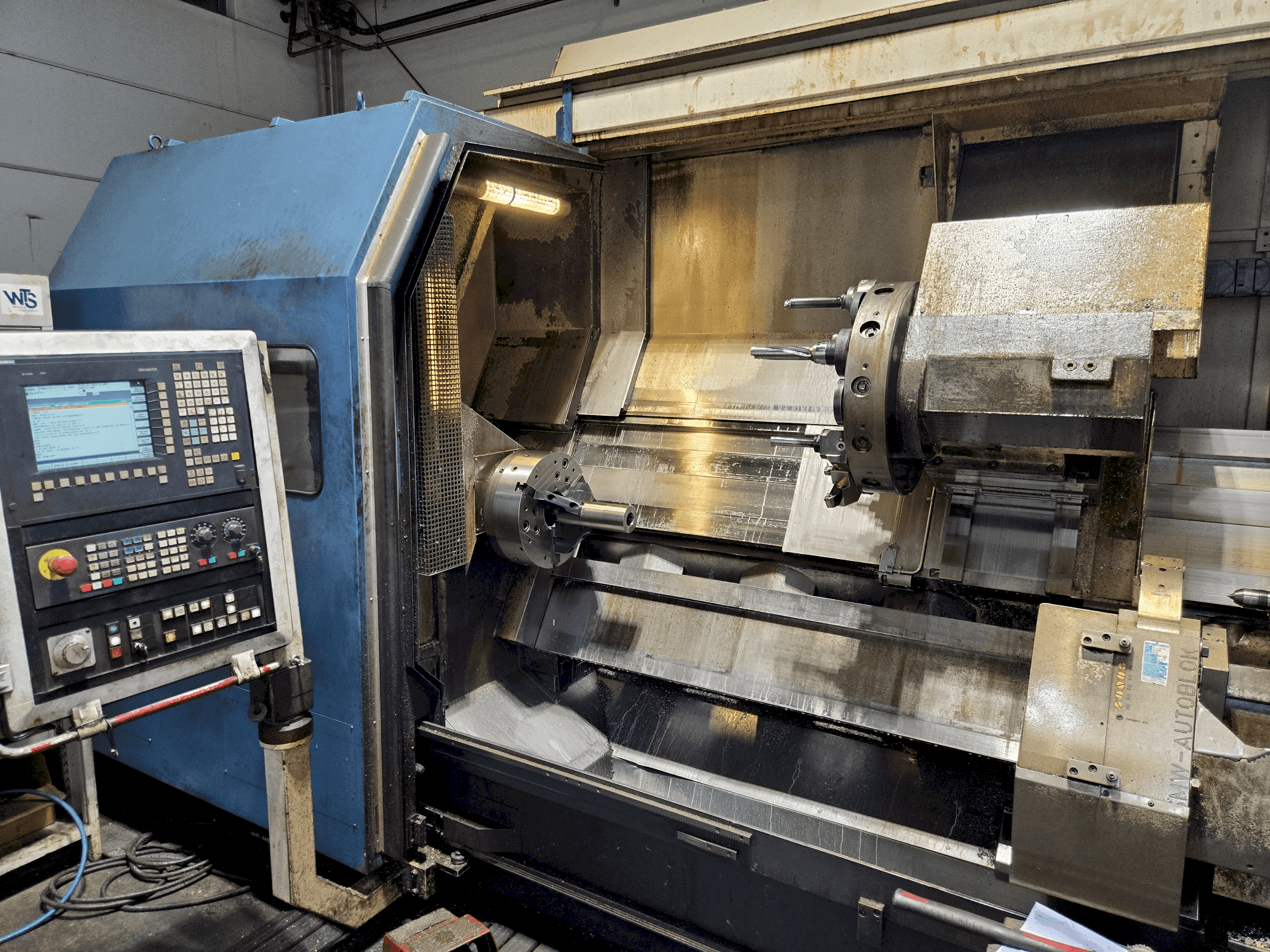 Widok z przodu maszyny HEYNUMAT 21 U/2500