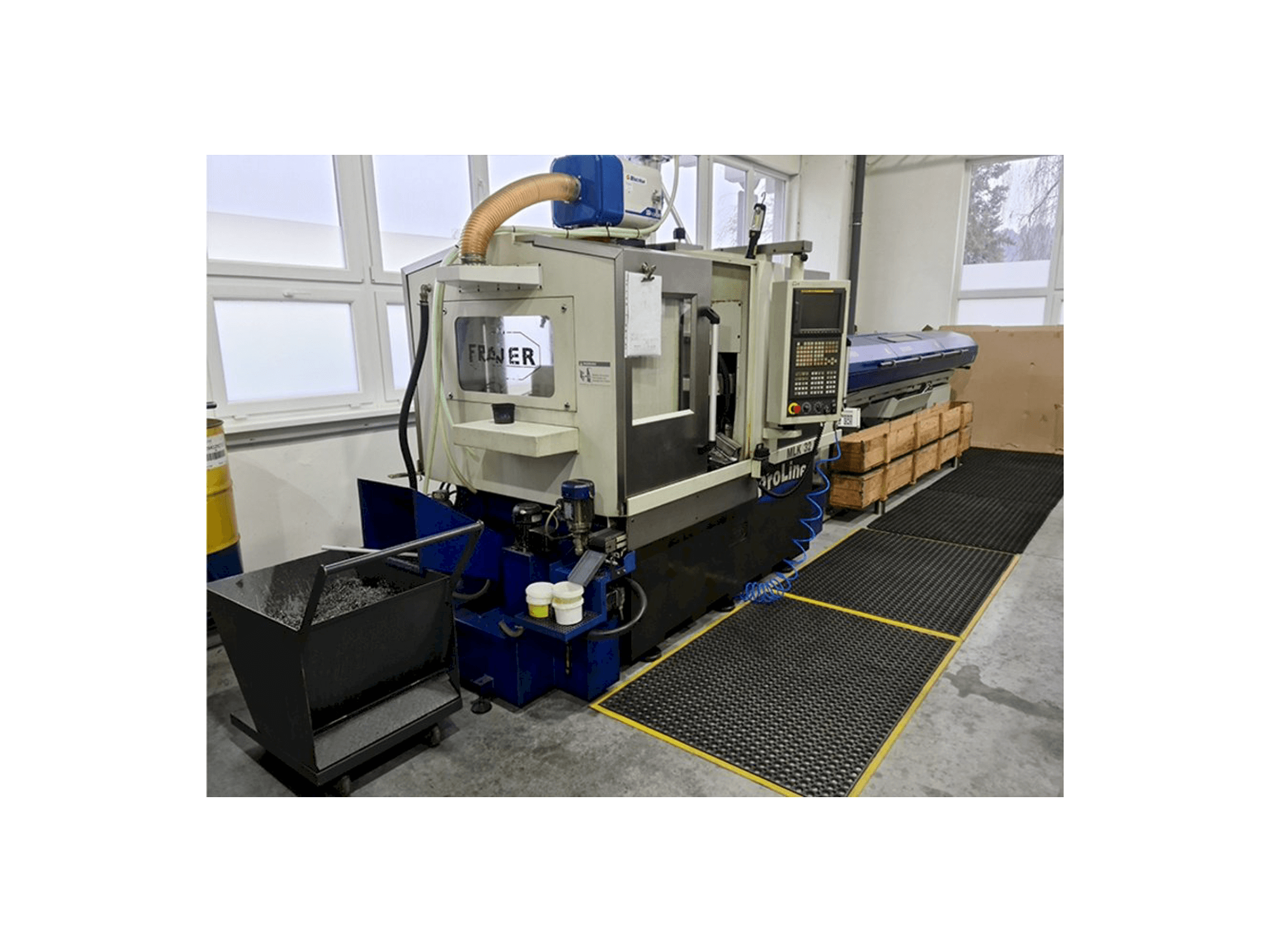 Widok lewej strony maszyny Maier MLK 32 D