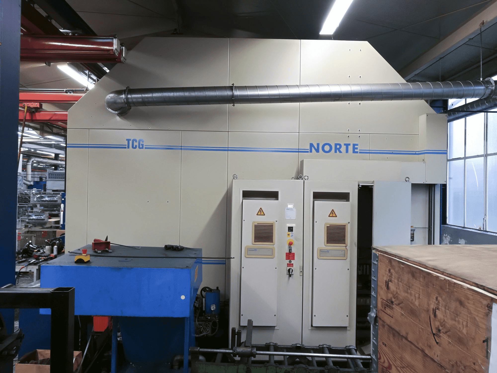 Widok z przodu maszyny NORTE VHS 630