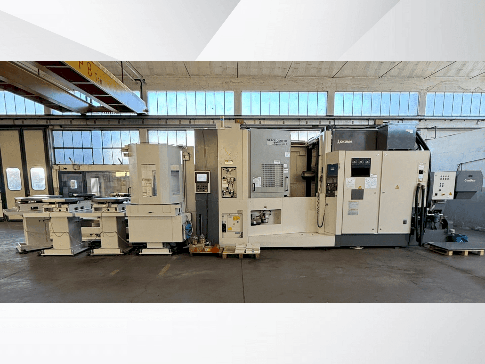 Widok z przodu maszyny Okuma SPACE CENTER MA-600HB