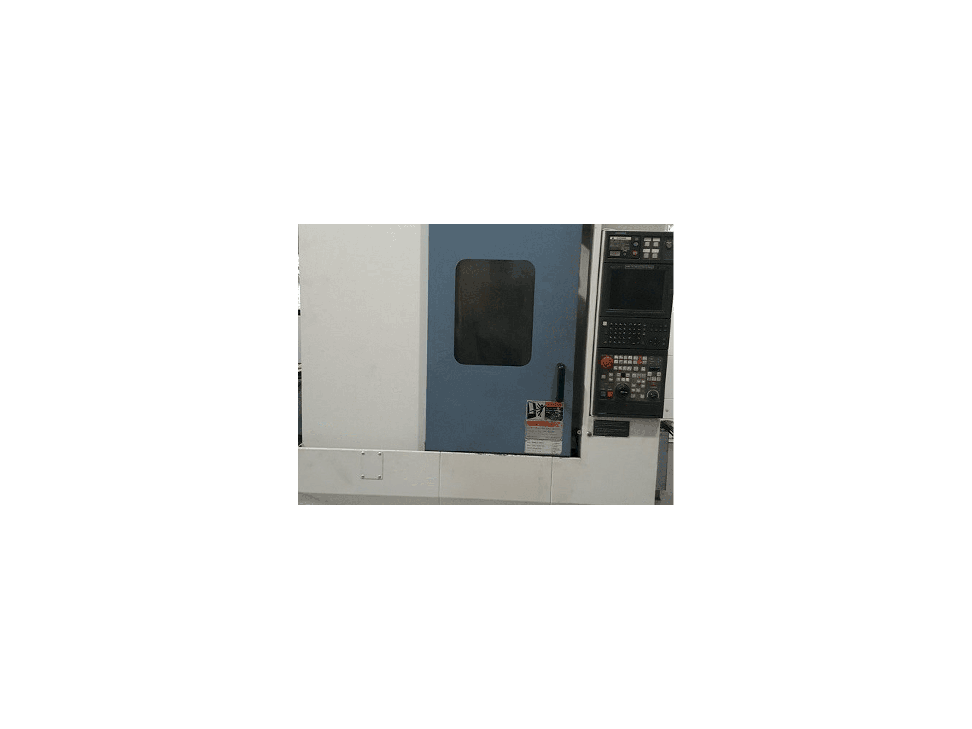 Widok z przodu maszyny MORI SEIKI Accumill 4000