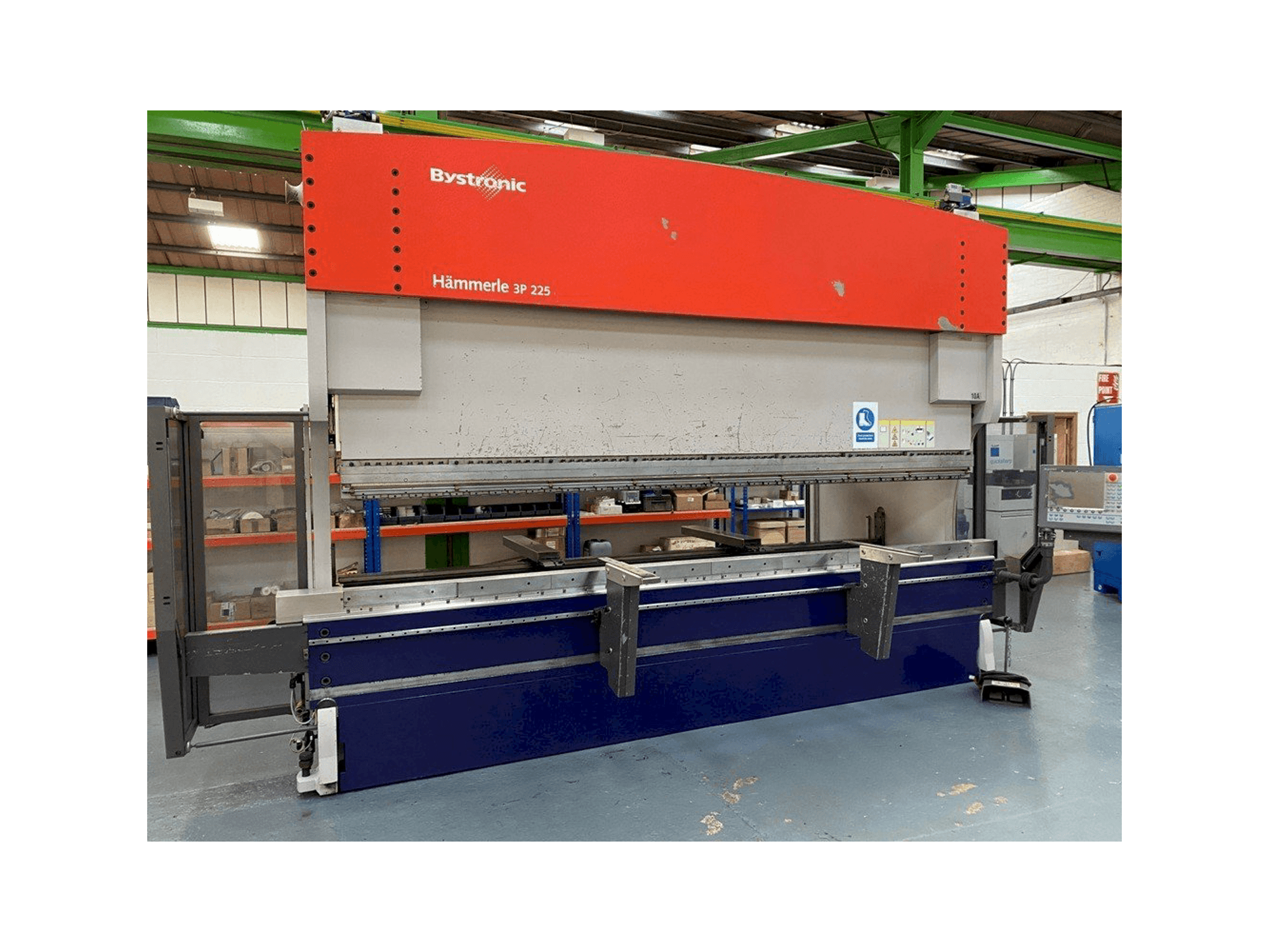 Widok z przodu maszyny Bystronic Hammerle 225/4100 3P